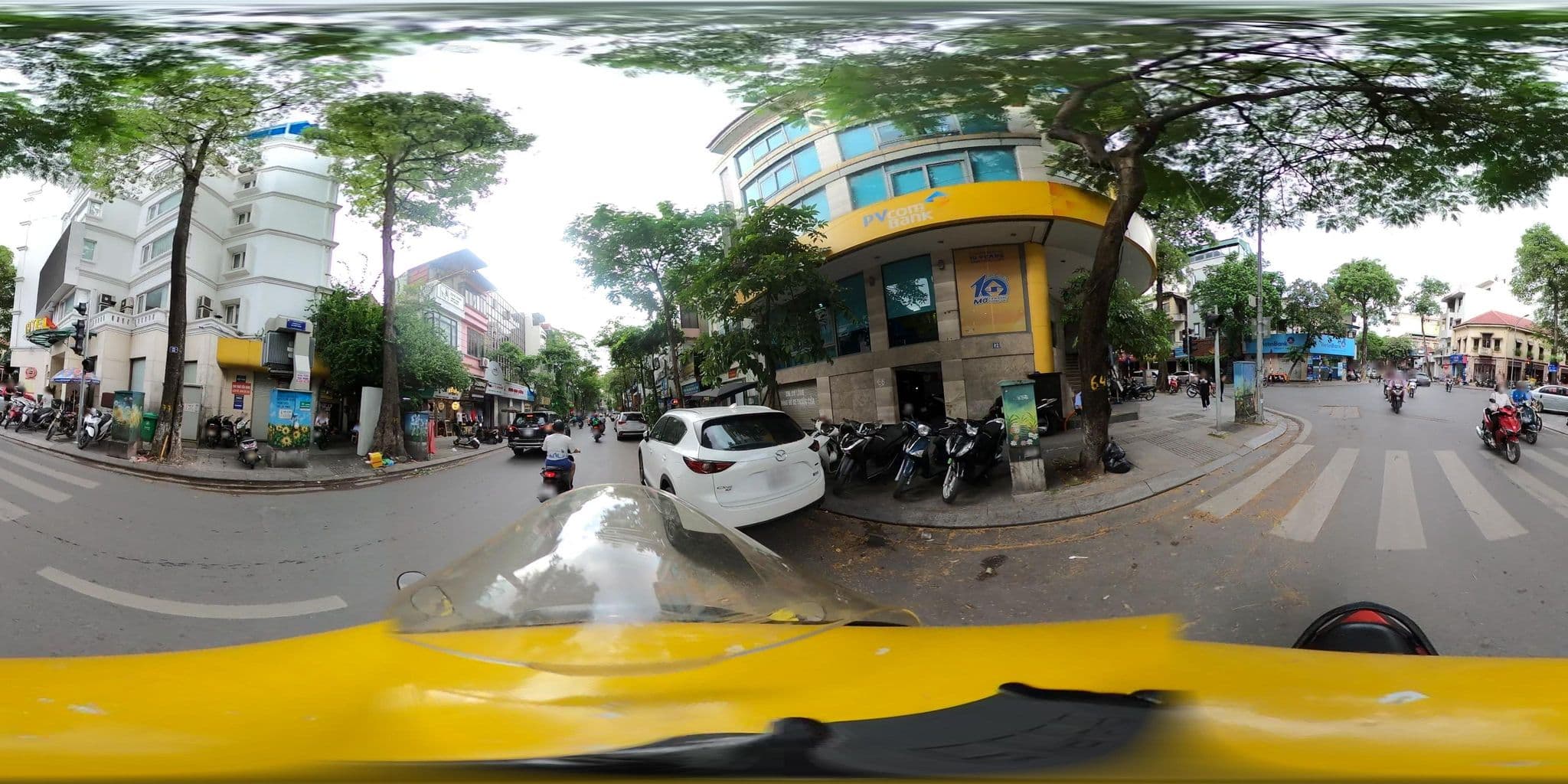 Street view near A25 Hotel Quán Thánt, Yên Phụ — © bemaps_hn_kien (CC BY-SA · Mapillary)