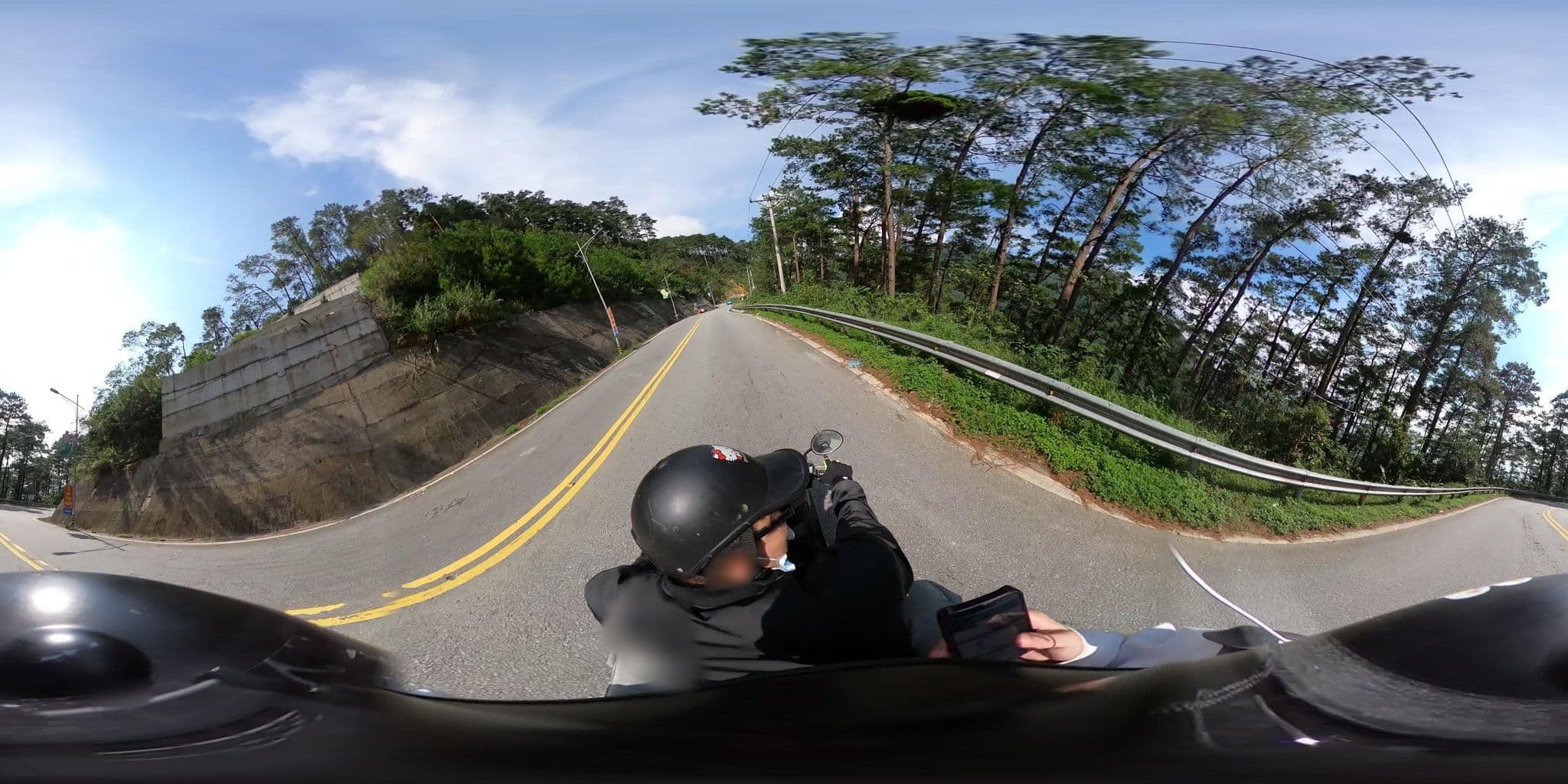 Street view near Hoang Ha hotel, Vĩnh Yên — © tttfg (CC BY-SA · Mapillary)