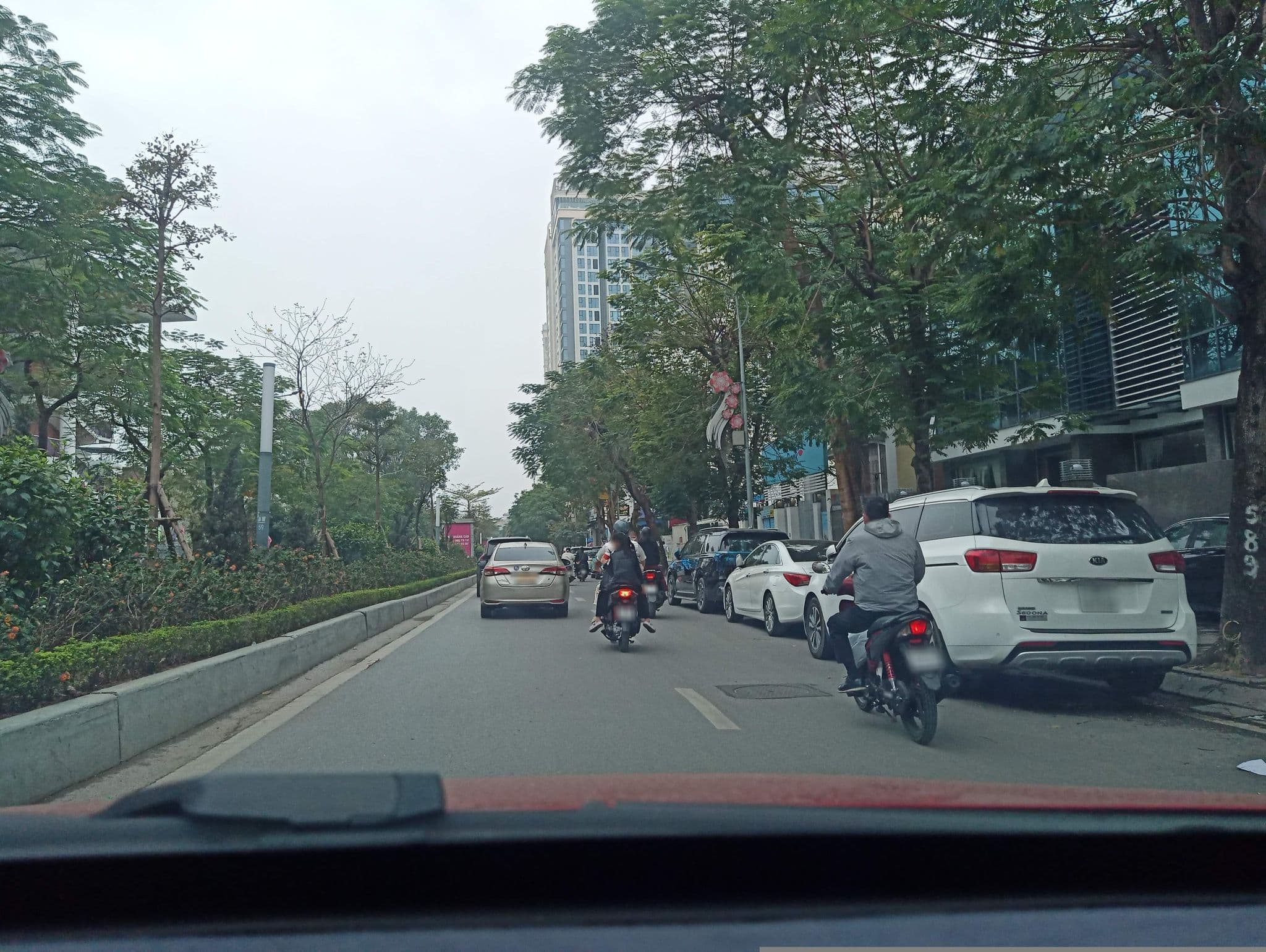 Street view near Mai Villa - Phuong Ha Guesthouse, Tây Hồ — © hn_front_1 (CC BY-SA · Mapillary)