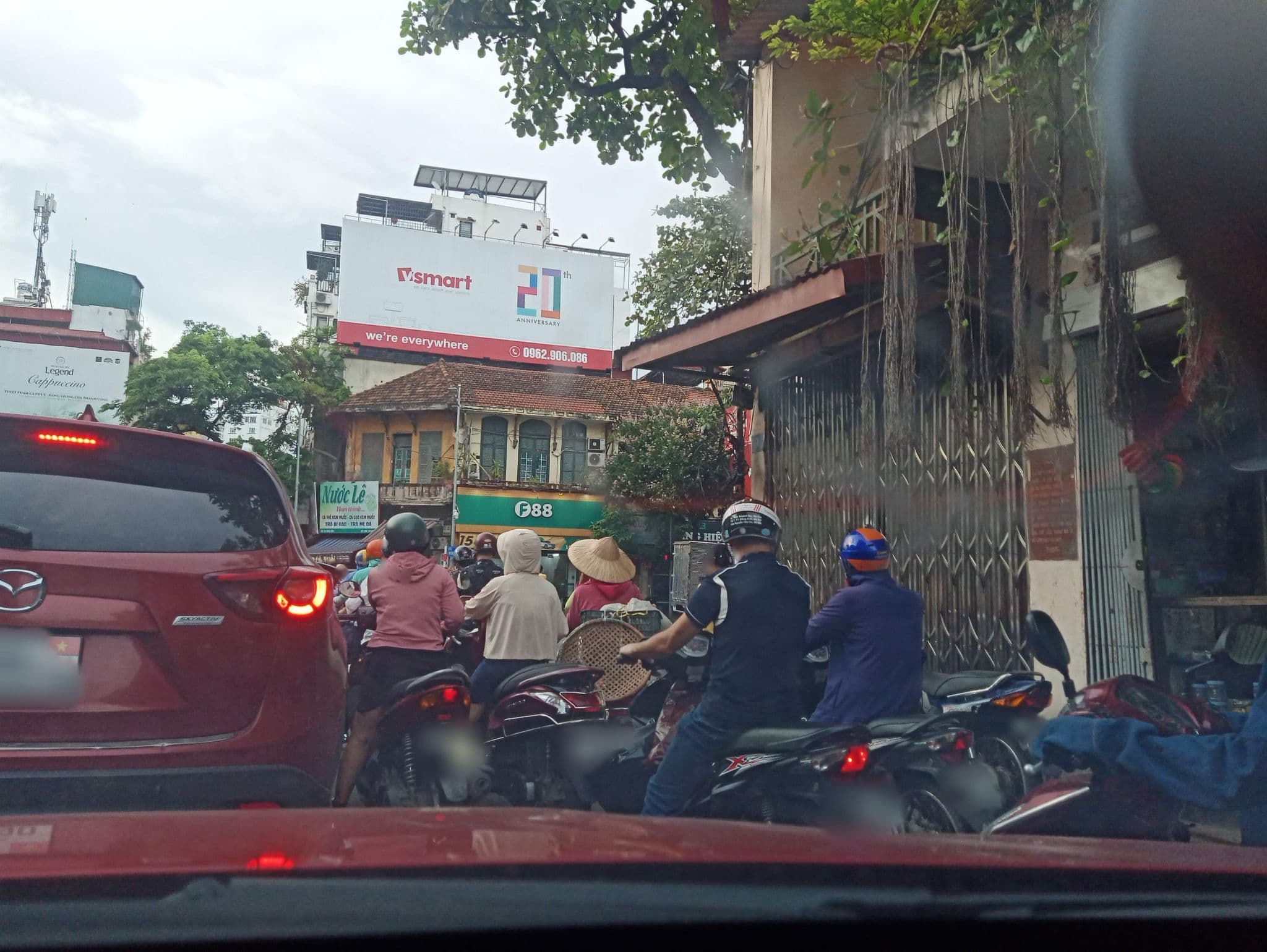 Street view near Posh Hotel, Hoàn Kiếm — © hn_front_1 (CC BY-SA · Mapillary)