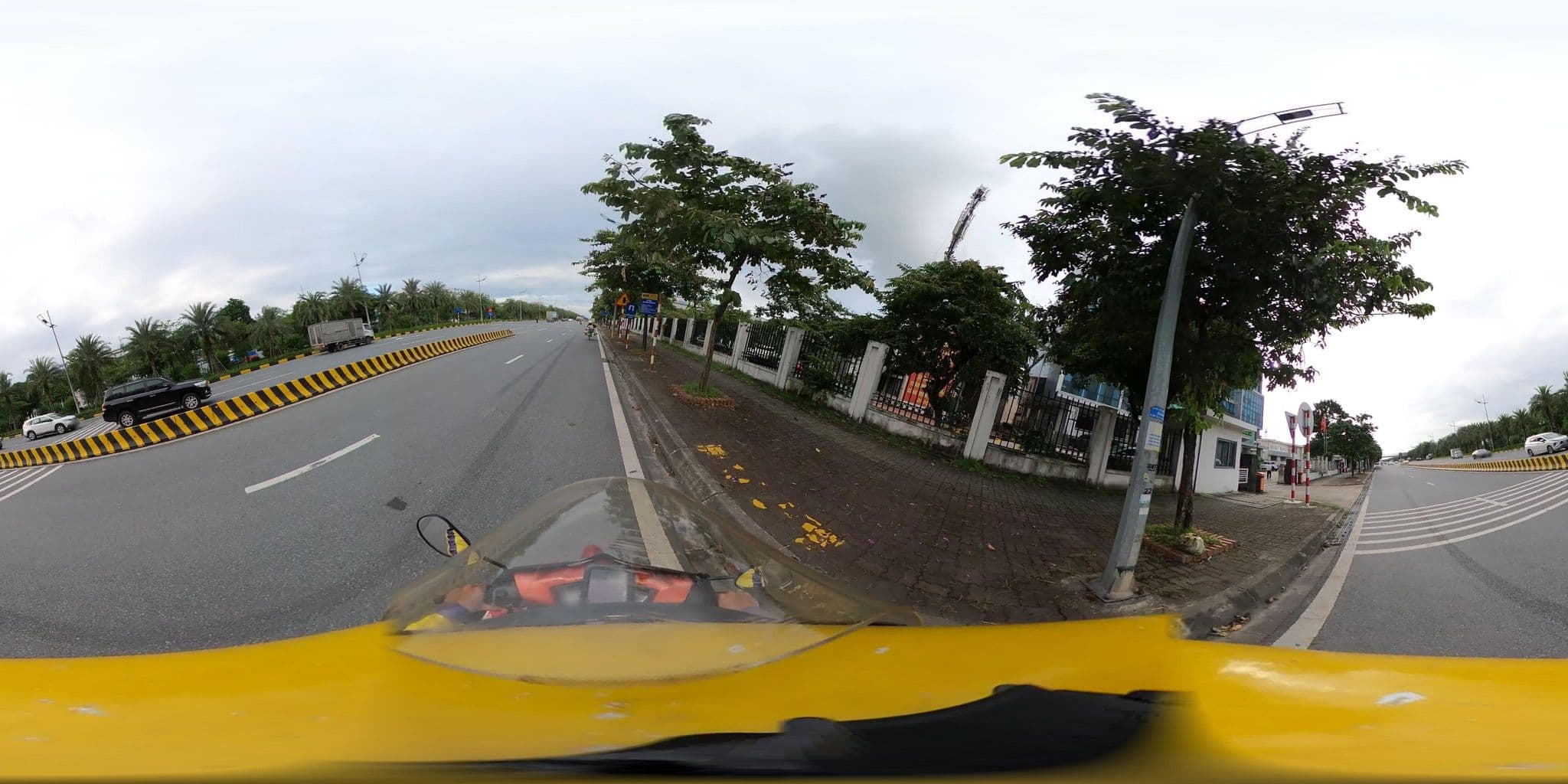 Street view near Khách Sạn Quá Cảnh Nội Bài, Quang Minh — © bemaps_hn_kien (CC BY-SA · Mapillary)