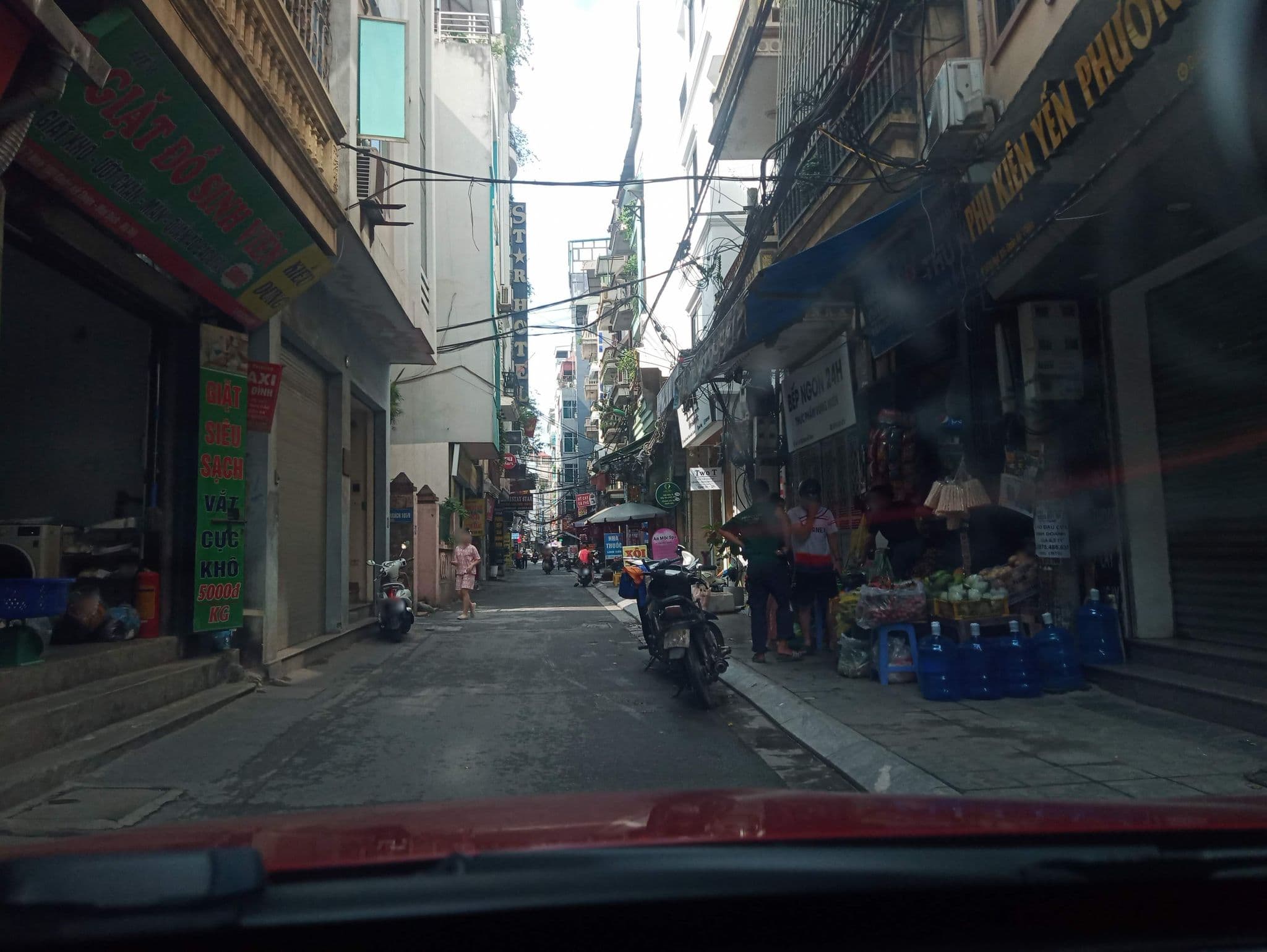 Street view near Nhà nghỉ Thu Hà, Mai Dịch — © hn_front_1 (CC BY-SA · Mapillary)