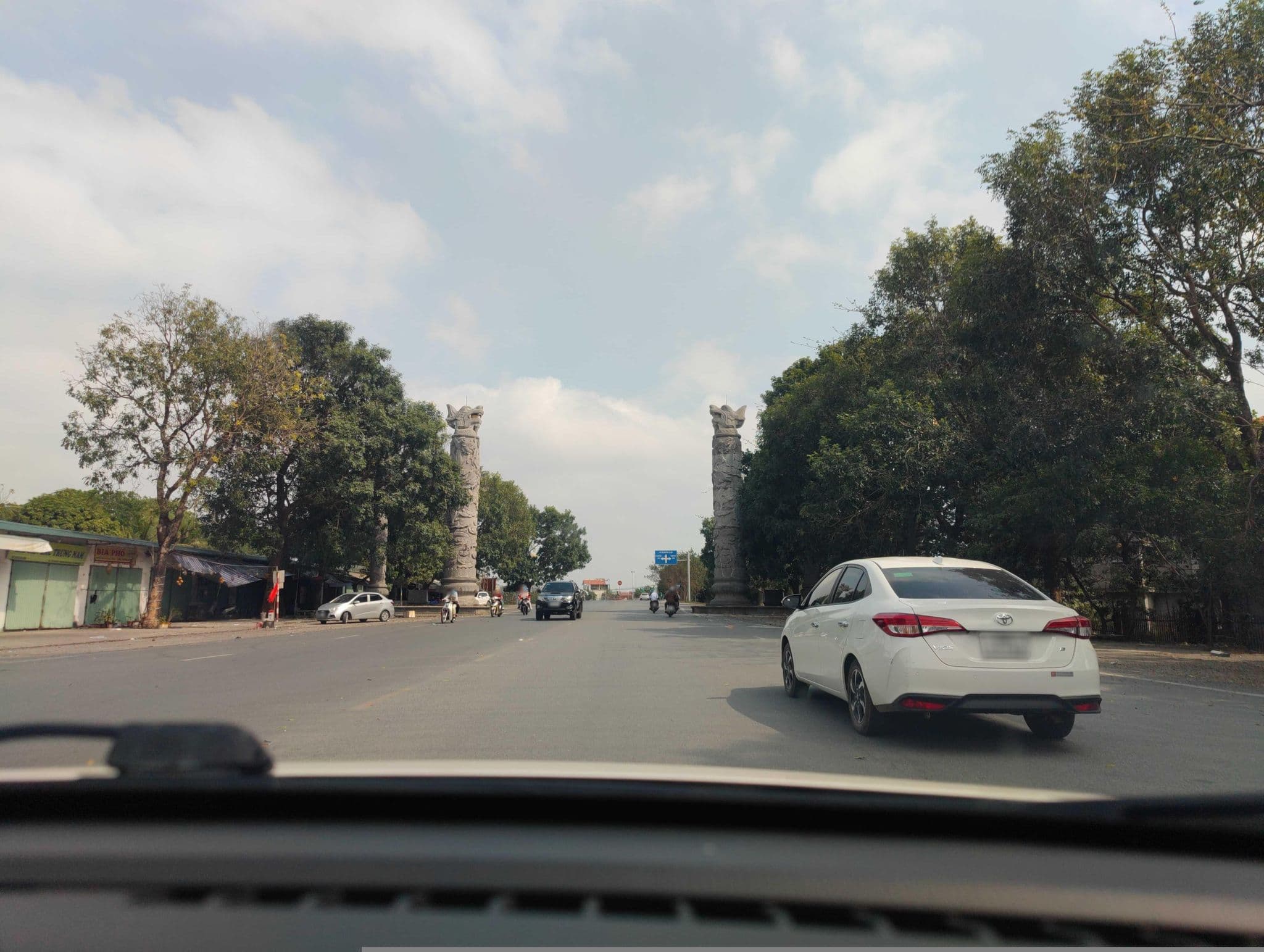Street view near Gold Hotel, Ninh Bình — © hn_right_1 (CC BY-SA · Mapillary)