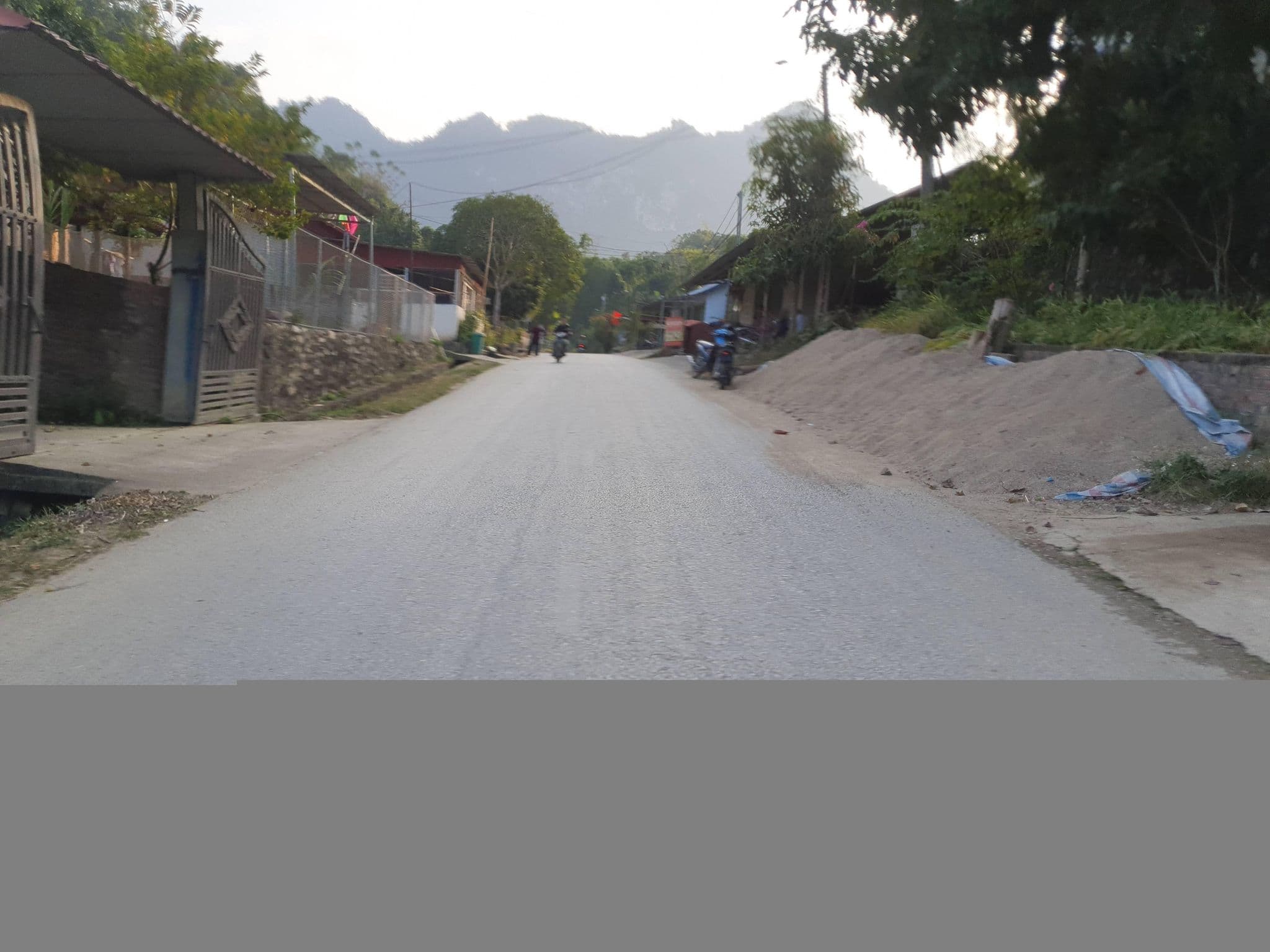 Street view near A Sim Hotel, Chợ Rã — © russmcd (CC BY-SA · Mapillary)
