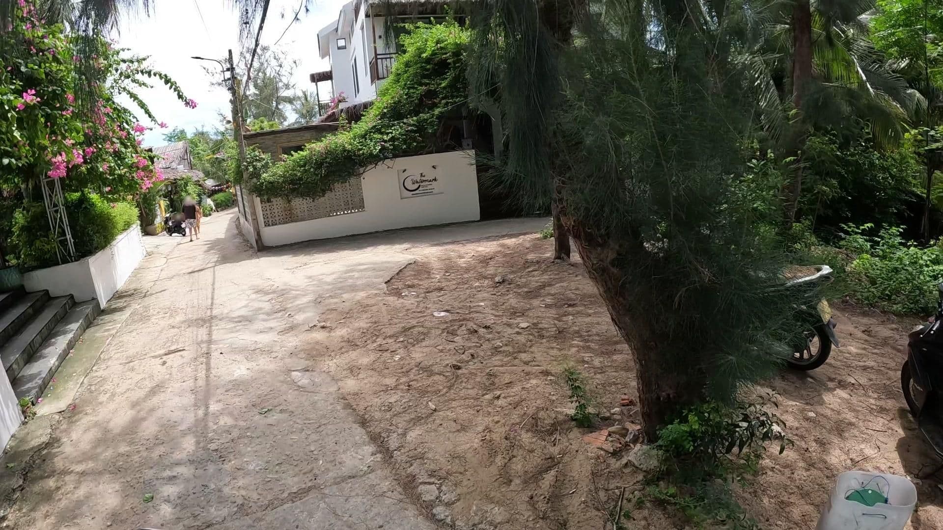 Street view near The Shoreline Stay, Tra Que Vegetable Village — © lucomsky (CC BY-SA · Mapillary)