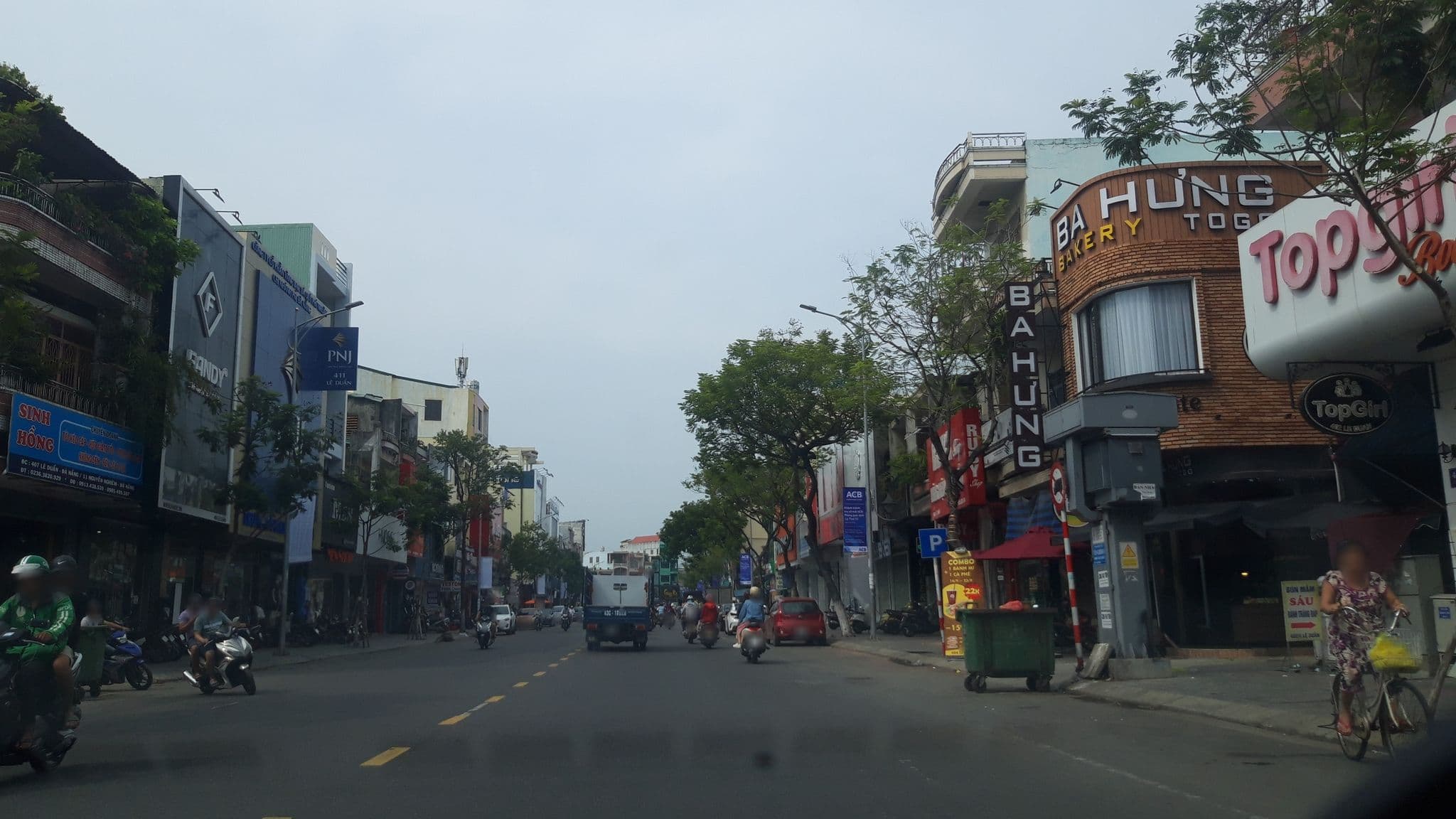 Street view near Thang Bom Apartment, Da Nang — © congduy (CC BY-SA · Mapillary)