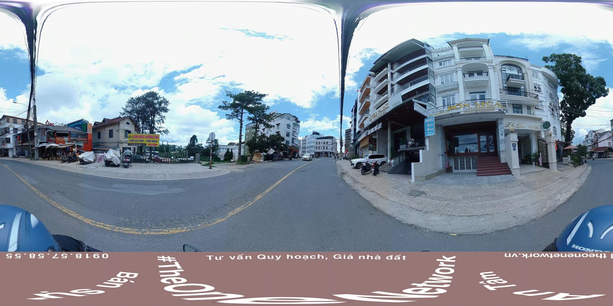 Street view near Trieu Hao Guesthouse, Ðà Lạt — © theonenetwork (CC BY-SA · Mapillary)