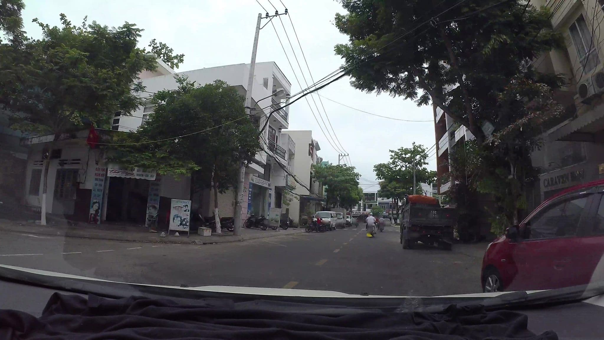 Street view near Caraven Hotel, Da Nang — © kaartcam (CC BY-SA · Mapillary)