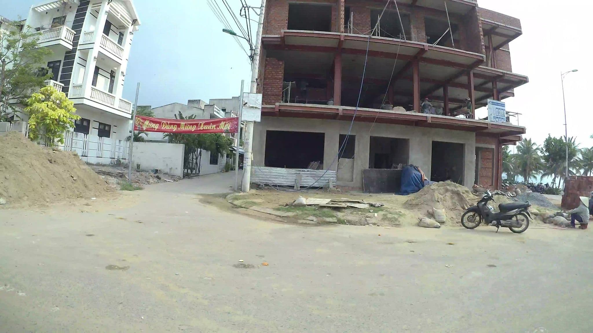 Street view near Mercury Beach House, An Hải — © kaartcam (CC BY-SA · Mapillary)