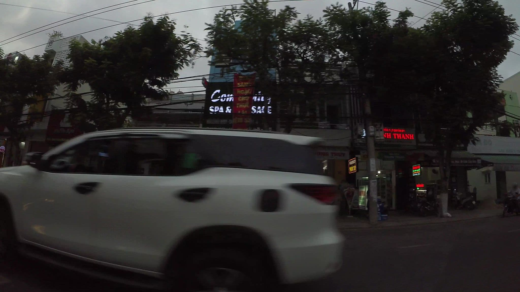 Street view near Nhà nghỉ Thanh Bình, Sơn Trà — © kaartcam (CC BY-SA · Mapillary)