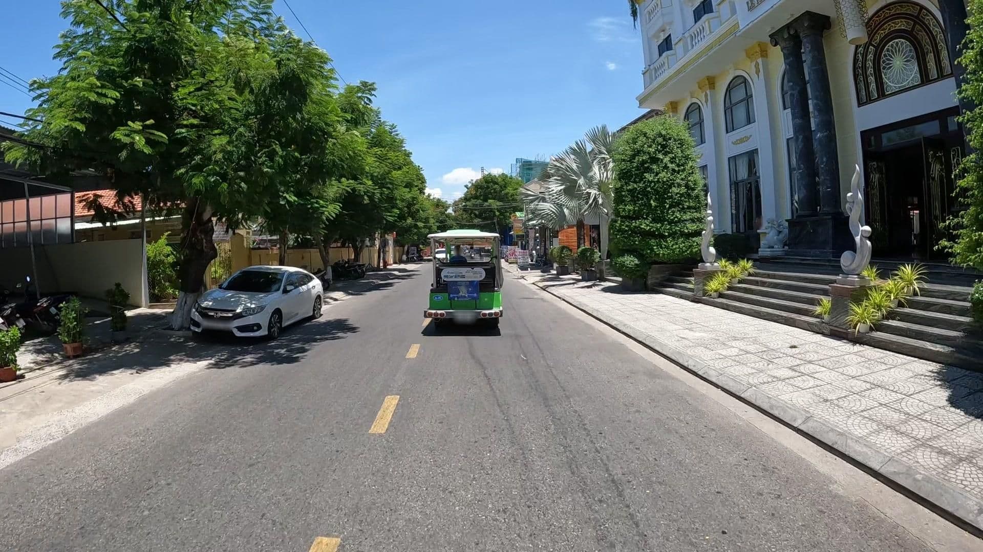 Street view near Lantern Hotel swimming pool, Hoi An — © lucomsky (CC BY-SA · Mapillary)
