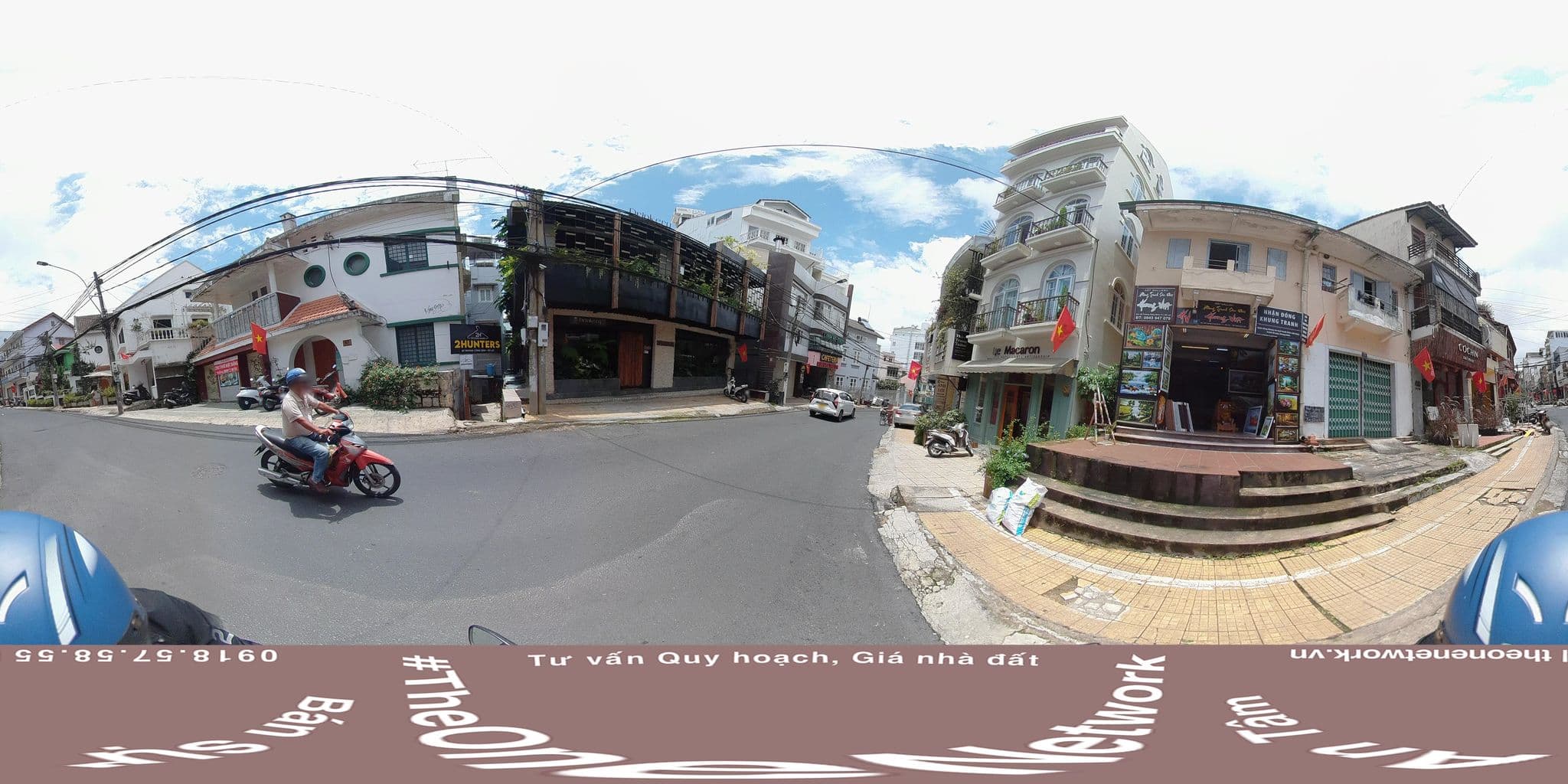 Street view near Peace II Hotel, Ðà Lạt — © theonenetwork (CC BY-SA · Mapillary)