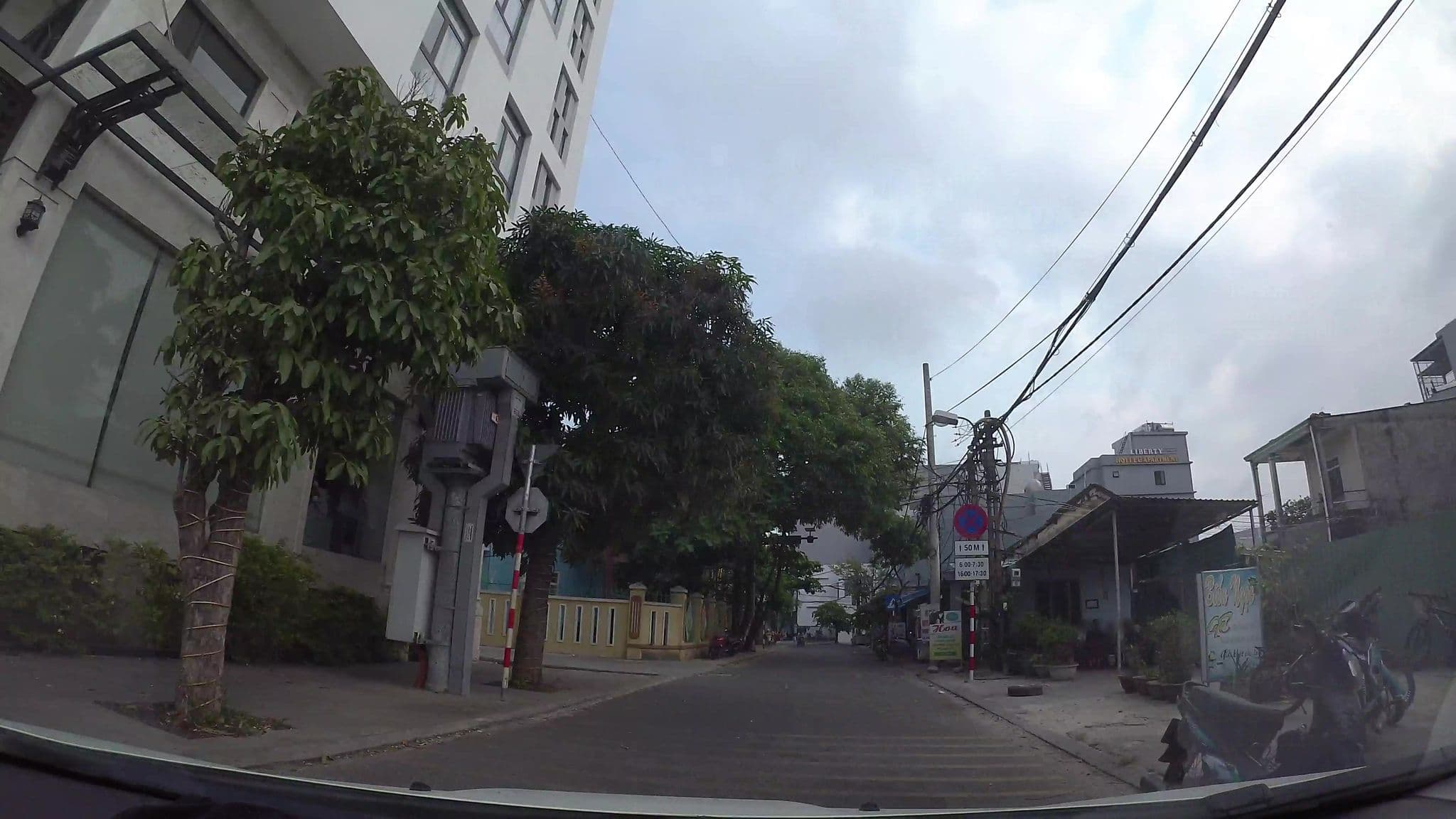 Street view near Hoàng Đại Ii Hotel, Sơn Trà — © kaartcam (CC BY-SA · Mapillary)