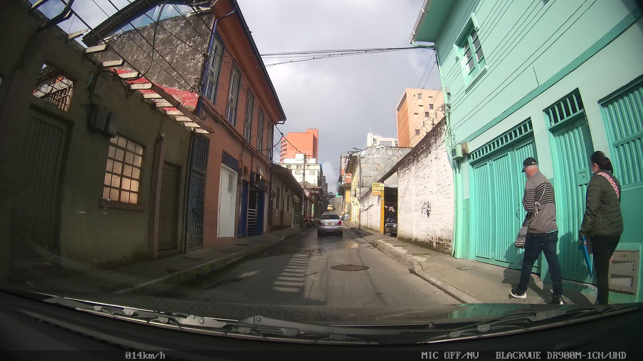 Street view near Angie’s house, Manizales — © kaart_2 (CC BY-SA · Mapillary)