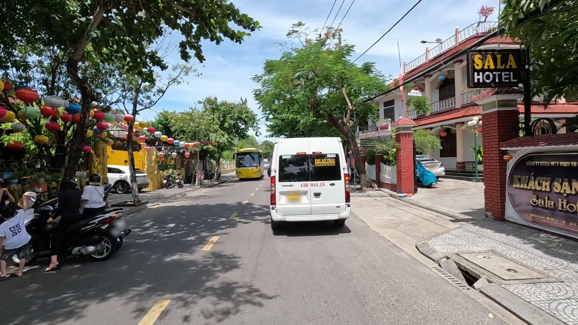 Street view near Thien Trung Hotel, Hoi An — © lucomsky (CC BY-SA · Mapillary)