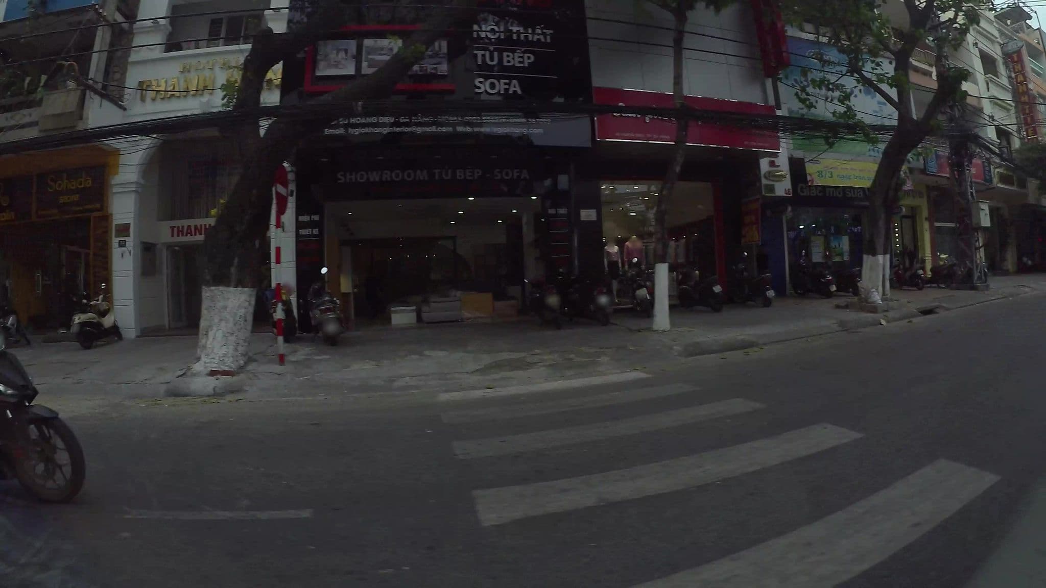 Street view near Thanh Hien Hotel, Da Nang — © kaartcam (CC BY-SA · Mapillary)