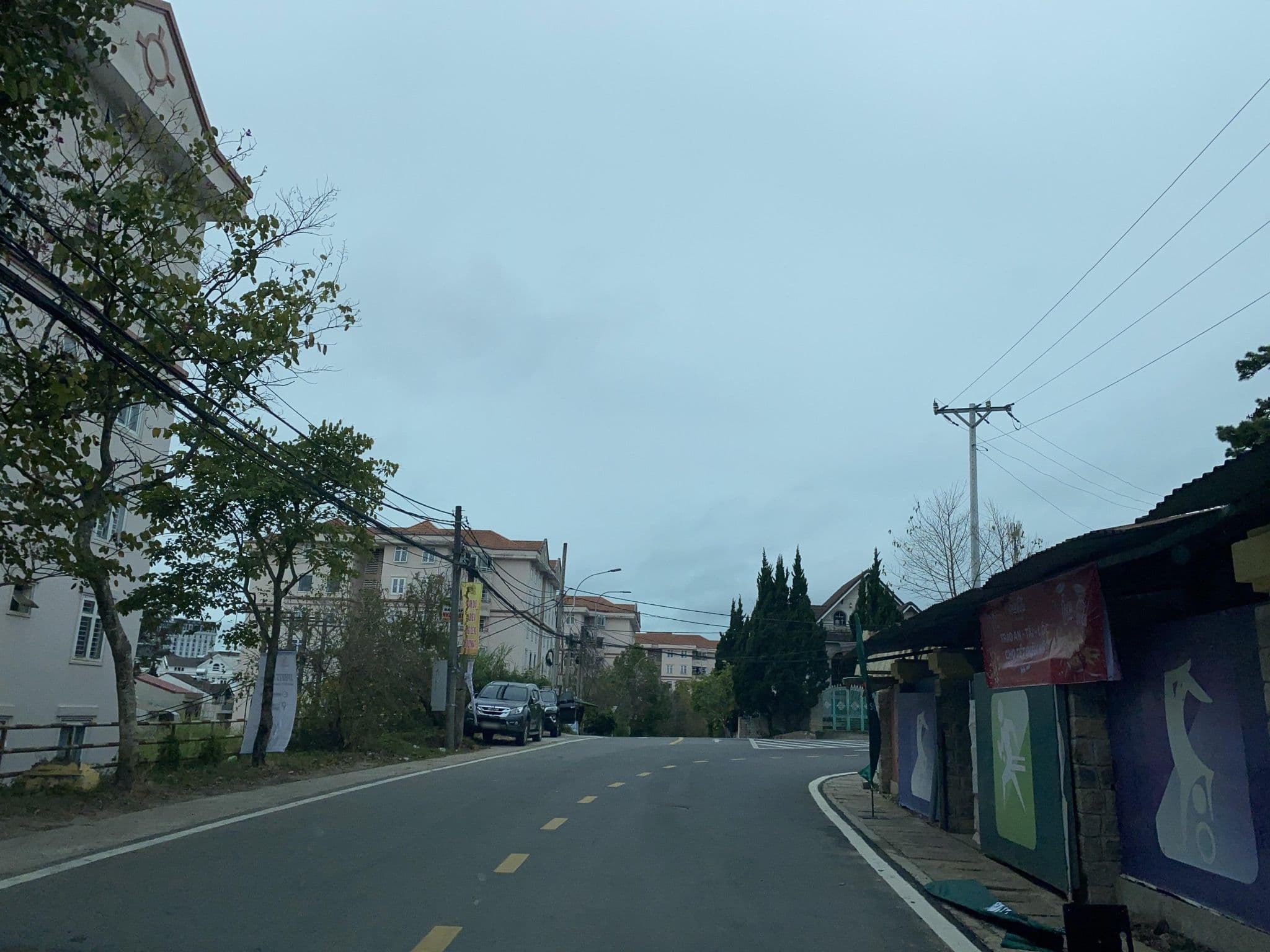 Street view near Quynh Long Tuong, Ðà Lạt — © DriveWithHoang (CC BY-SA · Mapillary)