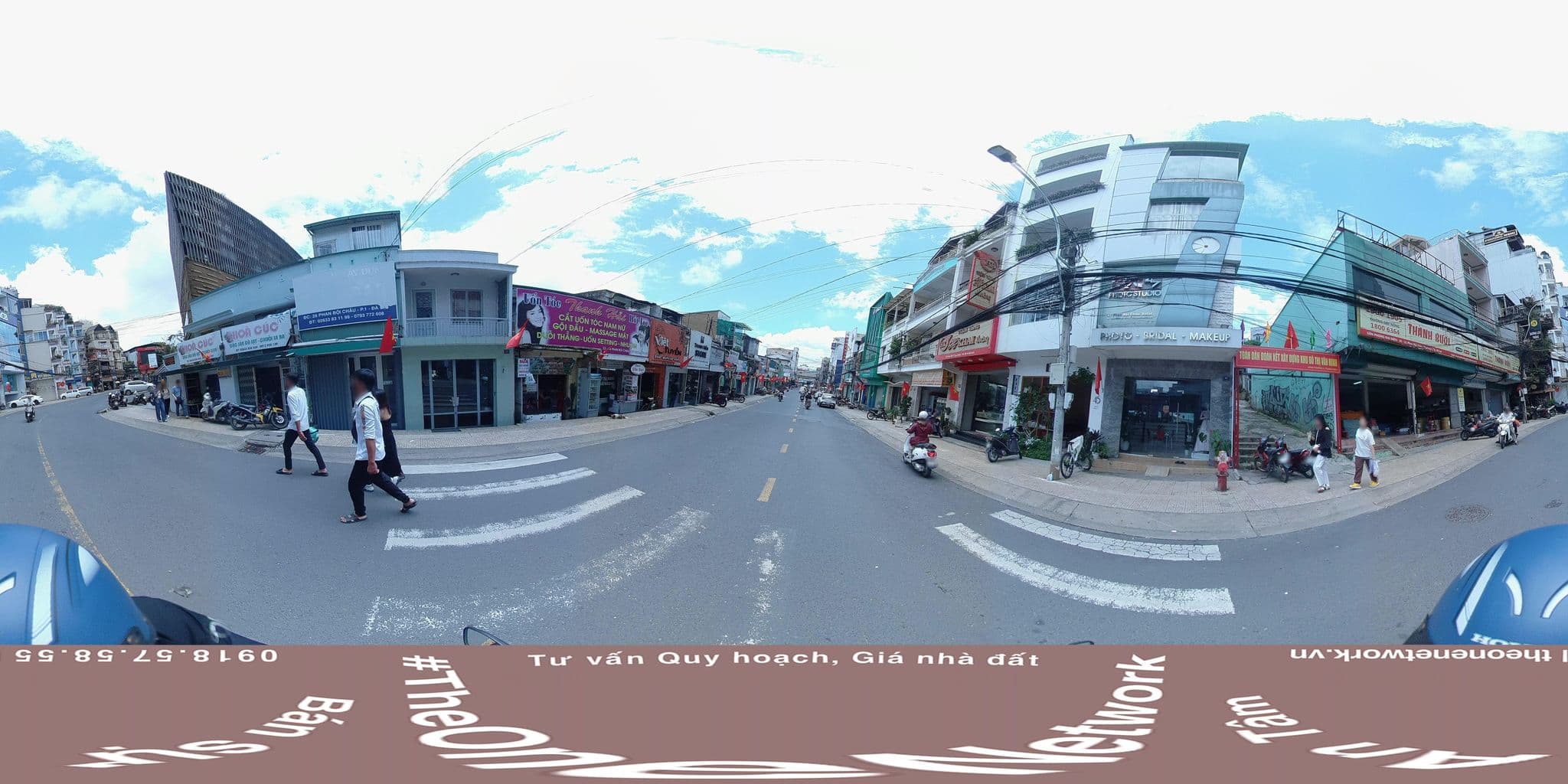 Street view near Khách Sạn Ngọc Hoa, Ðà Lạt — © theonenetwork (CC BY-SA · Mapillary)