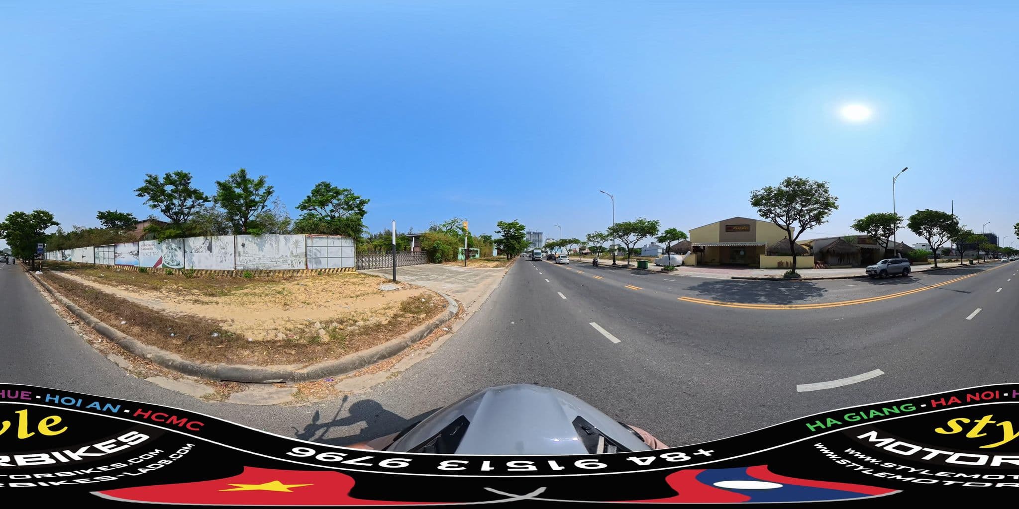 Street view near Hanoi Non Nuoc Resort, Cẩm Lệ — © DaniW42 (CC BY-SA · Mapillary)