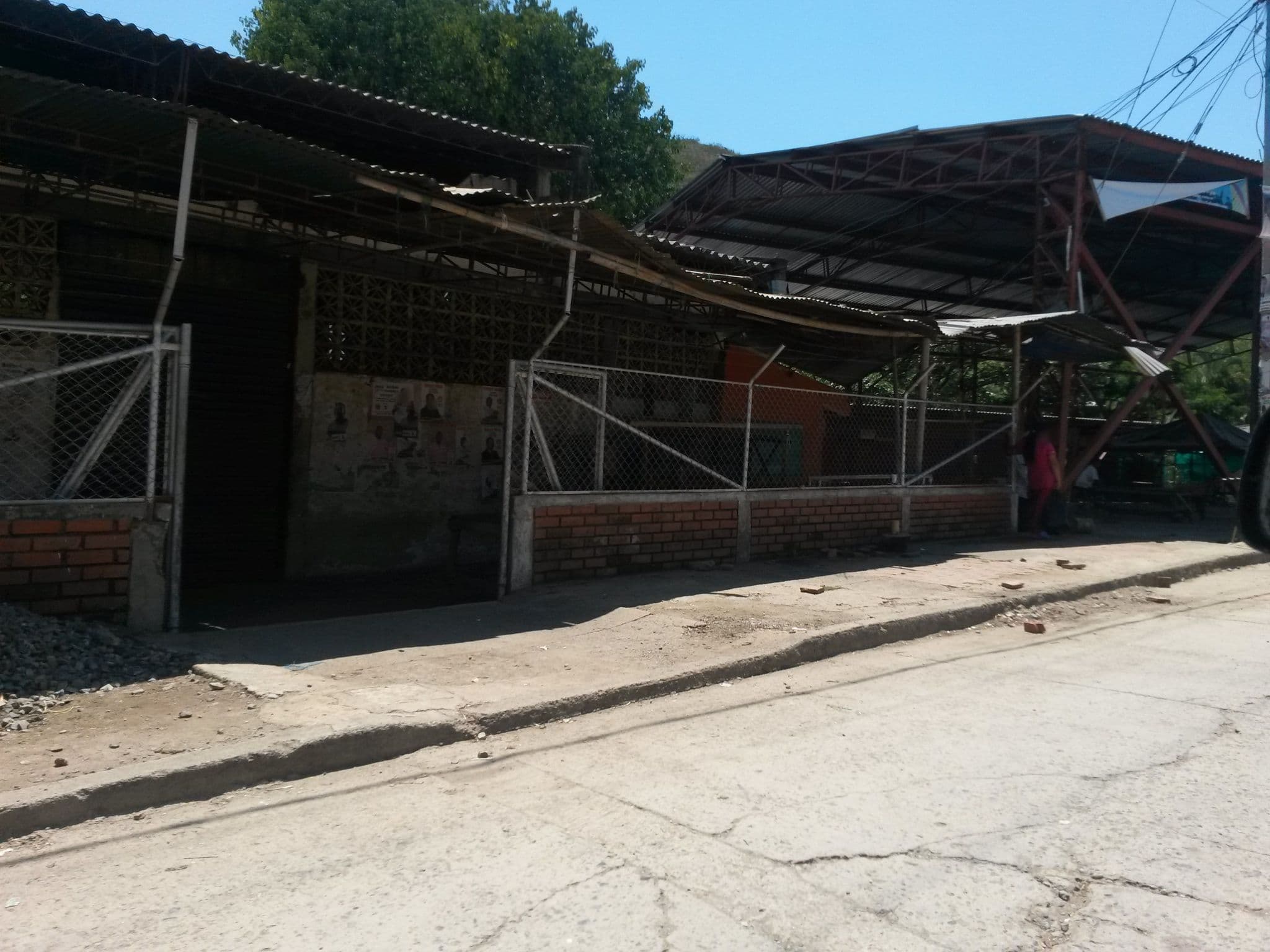 Street view near El sol, Suárez — © kaxtillo (CC BY-SA · Mapillary)
