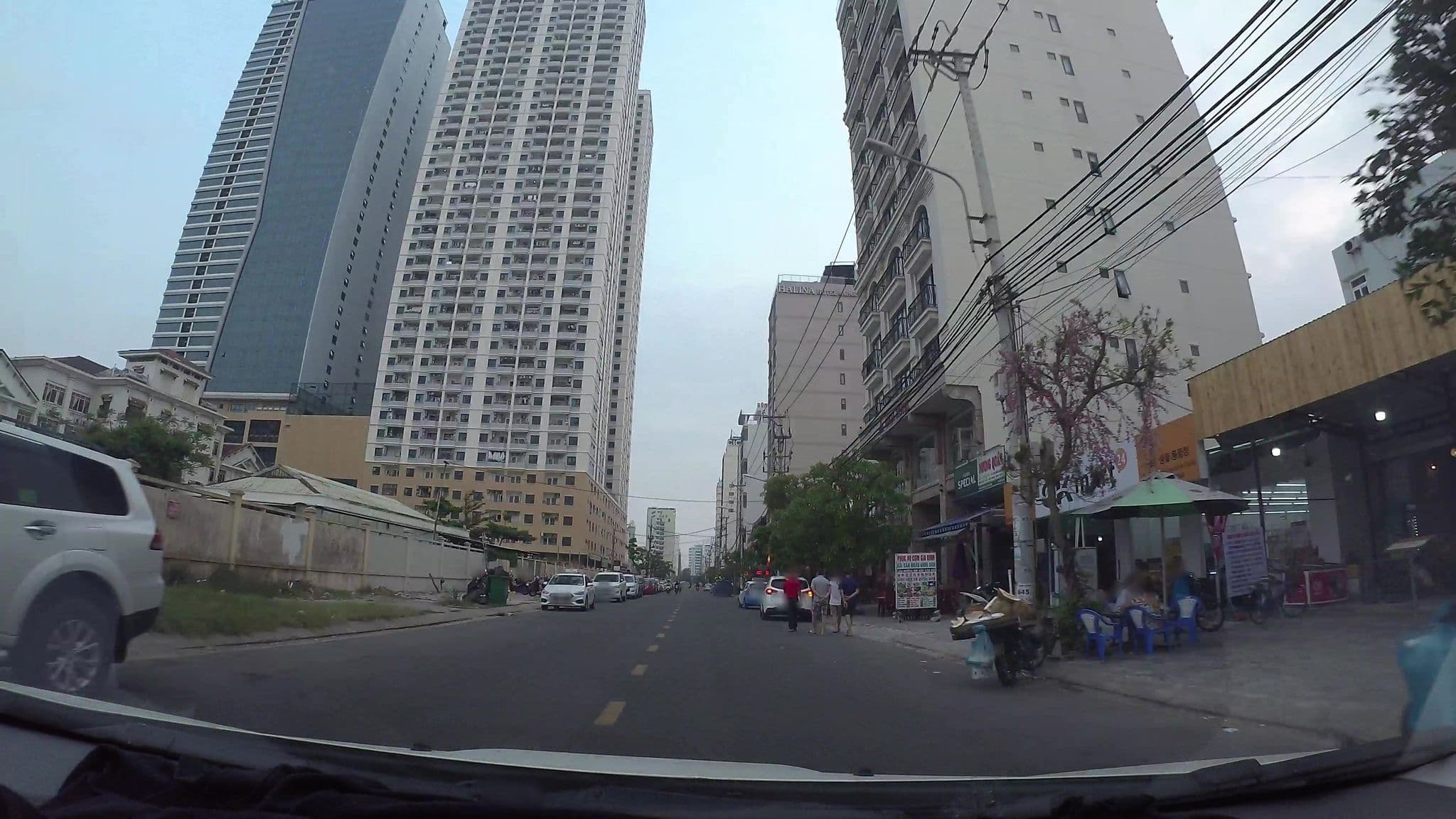 Street view near Aria Hotel, Sơn Trà — © kaartcam (CC BY-SA · Mapillary)