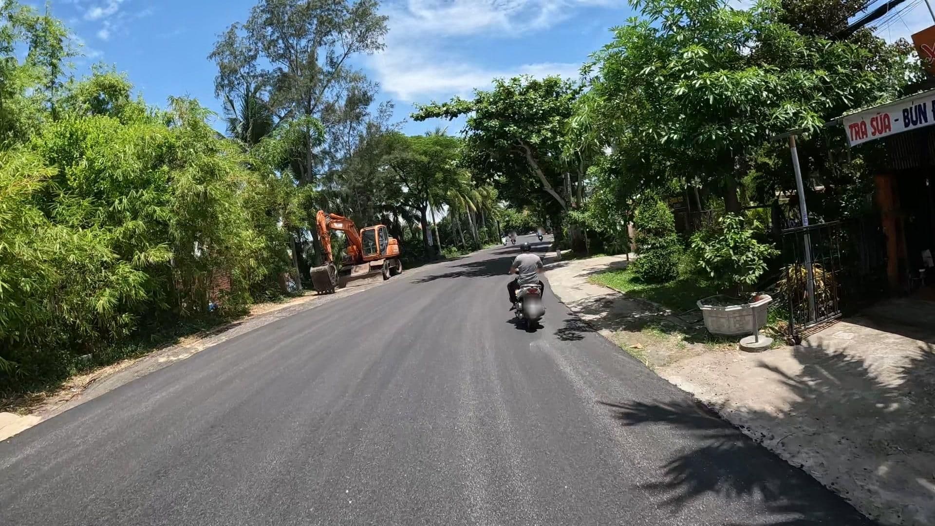 Street view near Do River Homestay, Tra Que Vegetable Village — © lucomsky (CC BY-SA · Mapillary)