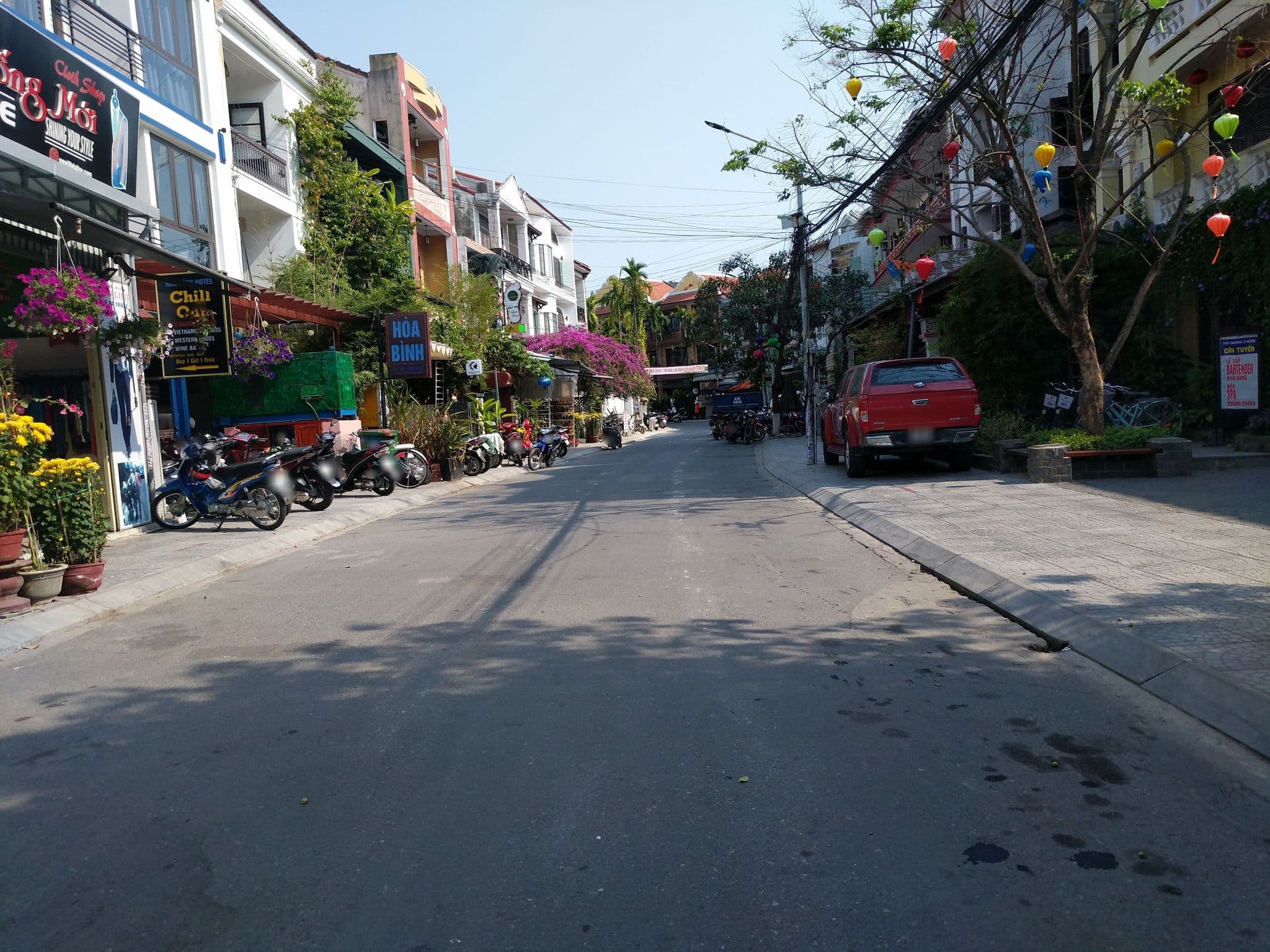Street view near Tribee Cotu, Hoi An — © davidbdean (CC BY-SA · Mapillary)
