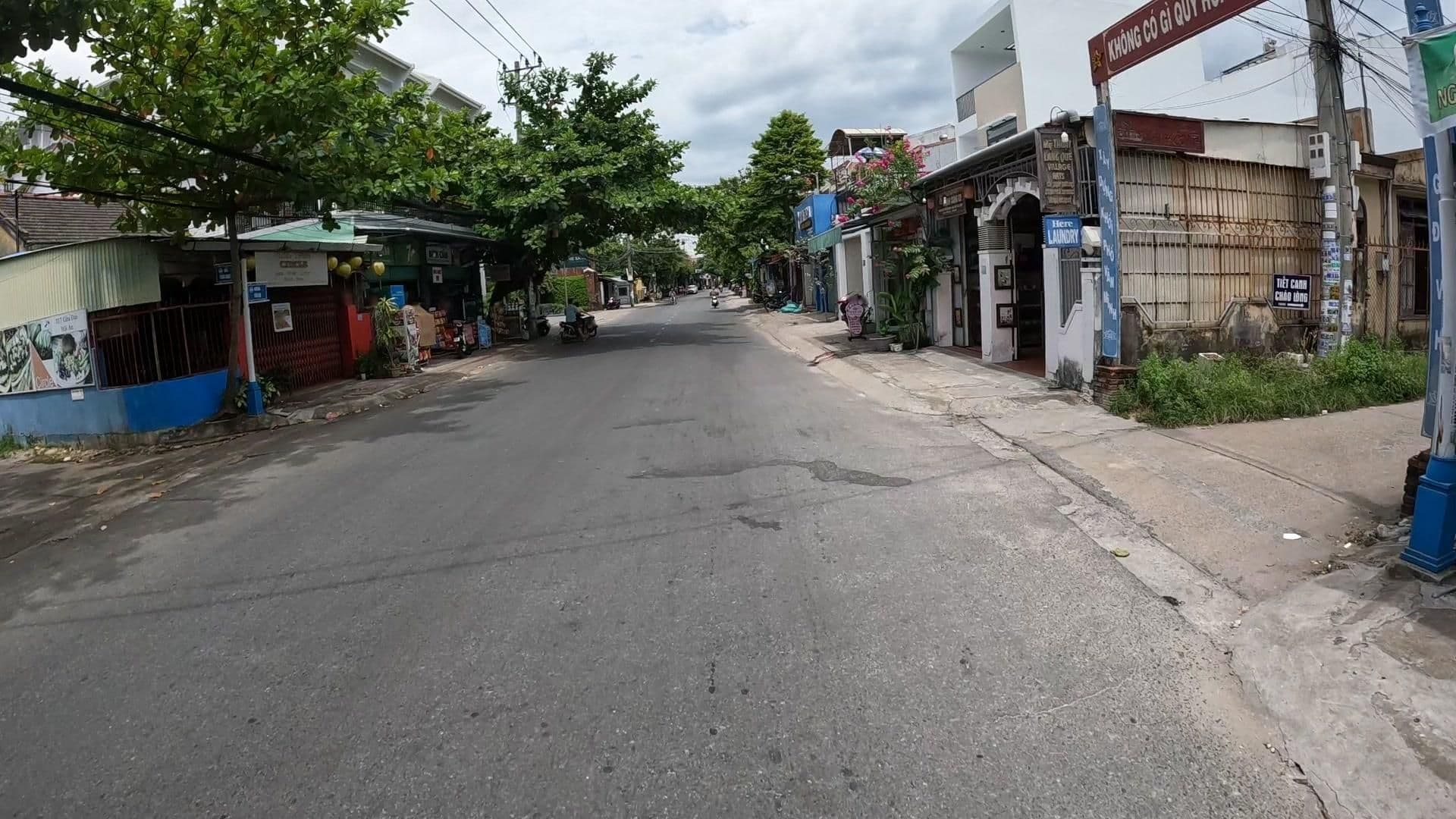Street view near Viet House Homestay, Hoi An — © lucomsky (CC BY-SA · Mapillary)