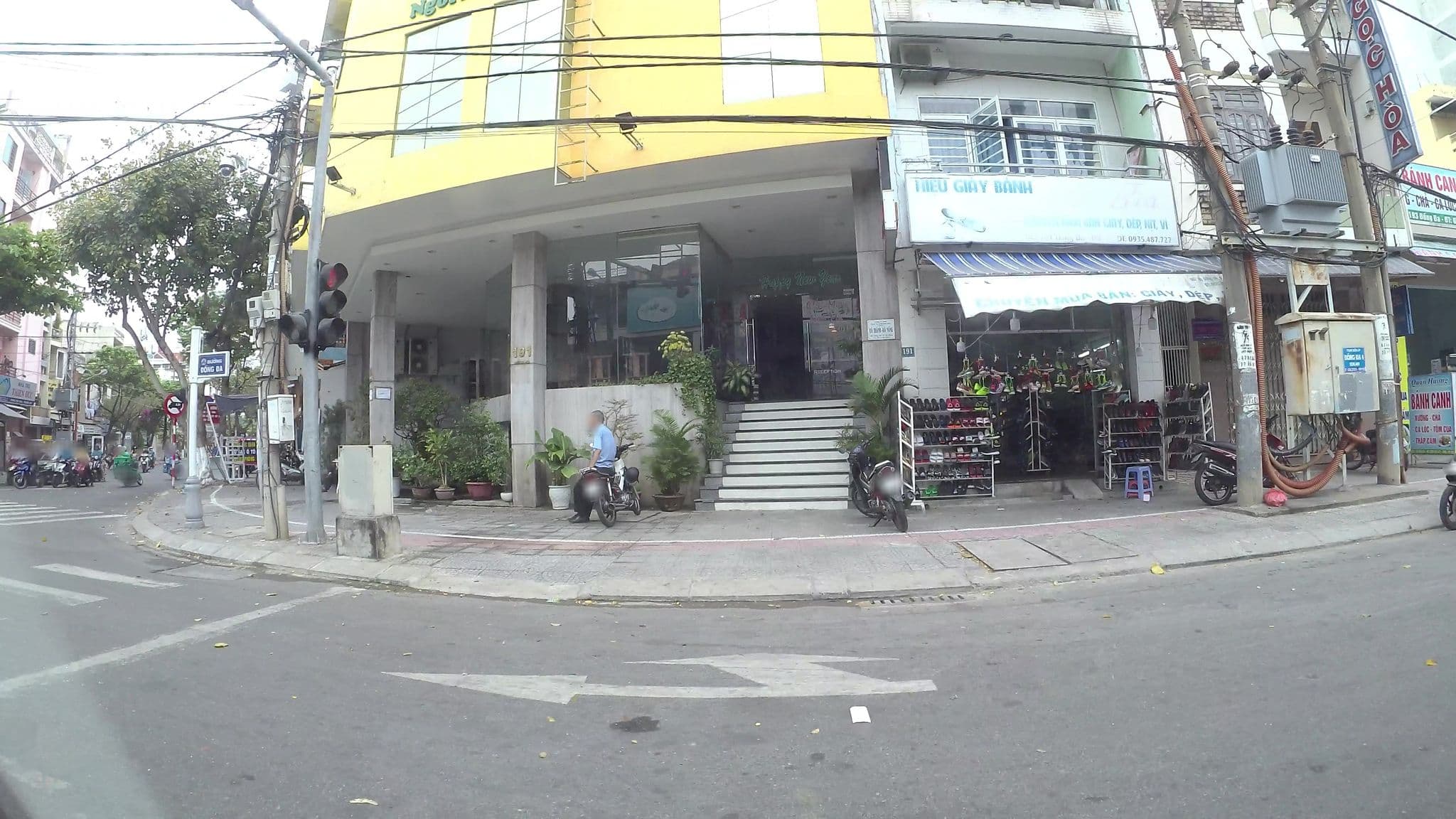 Street view near Little Home 2 Hotel, Da Nang — © kaartcam (CC BY-SA · Mapillary)