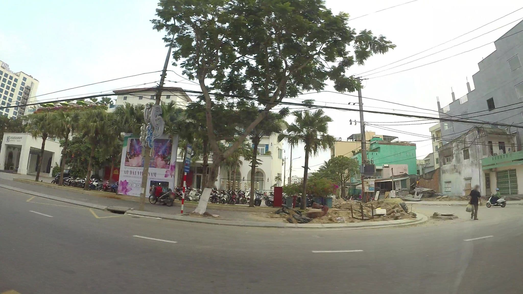 Street view near Finger Hotel, Sơn Trà — © kaartcam (CC BY-SA · Mapillary)