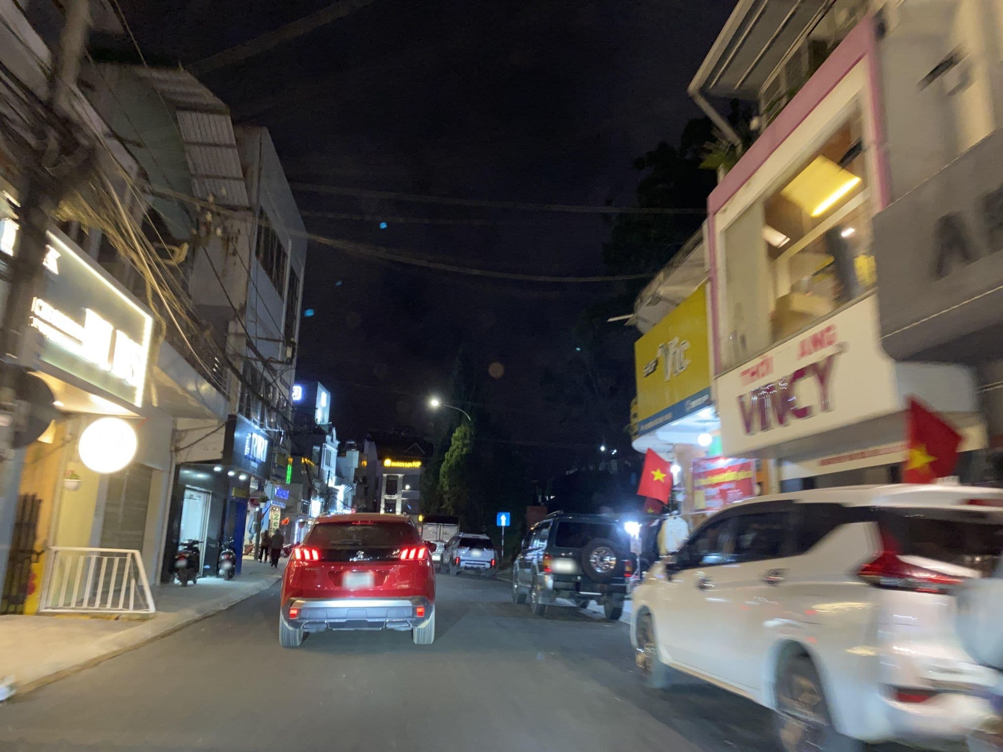 Street view near Biệt thự số 9 Đà Lạt, Ðà Lạt — © DriveWithHoang (CC BY-SA · Mapillary)