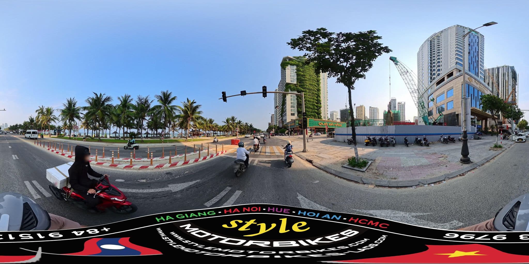 Street view near rosamia da nang hotel, Sơn Trà — © DaniW42 (CC BY-SA · Mapillary)