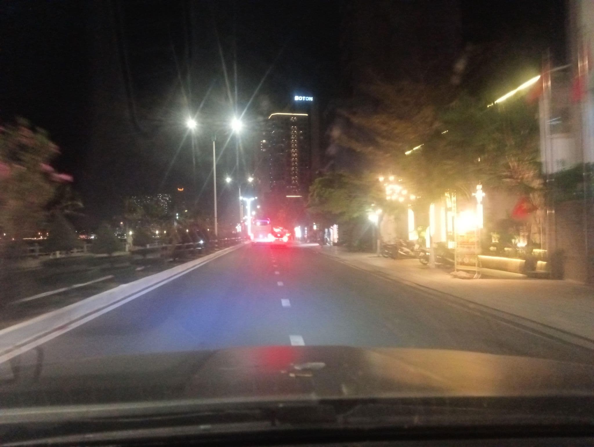 Street view near The Morning Glow Boutique Hotel, Nha Trang — © builangbat (CC BY-SA · Mapillary)
