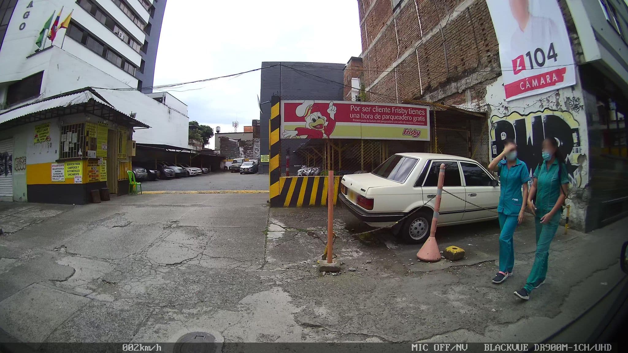 Street view near Hotel El Lago, Pereira — © kaart_2 (CC BY-SA · Mapillary)