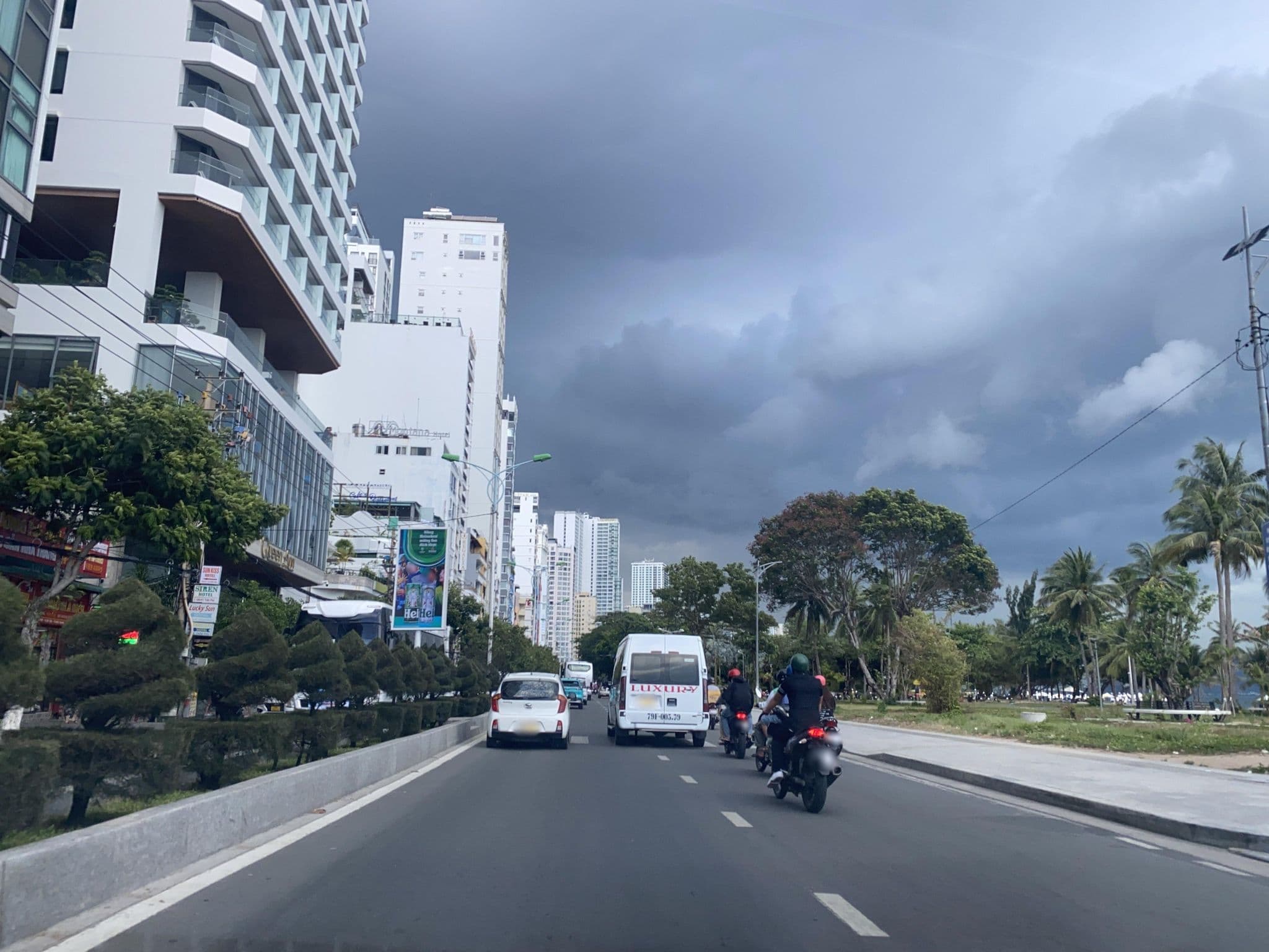 Street view near queen ann hotel 4*, Nha Trang — © DriveWithHoang (CC BY-SA · Mapillary)
