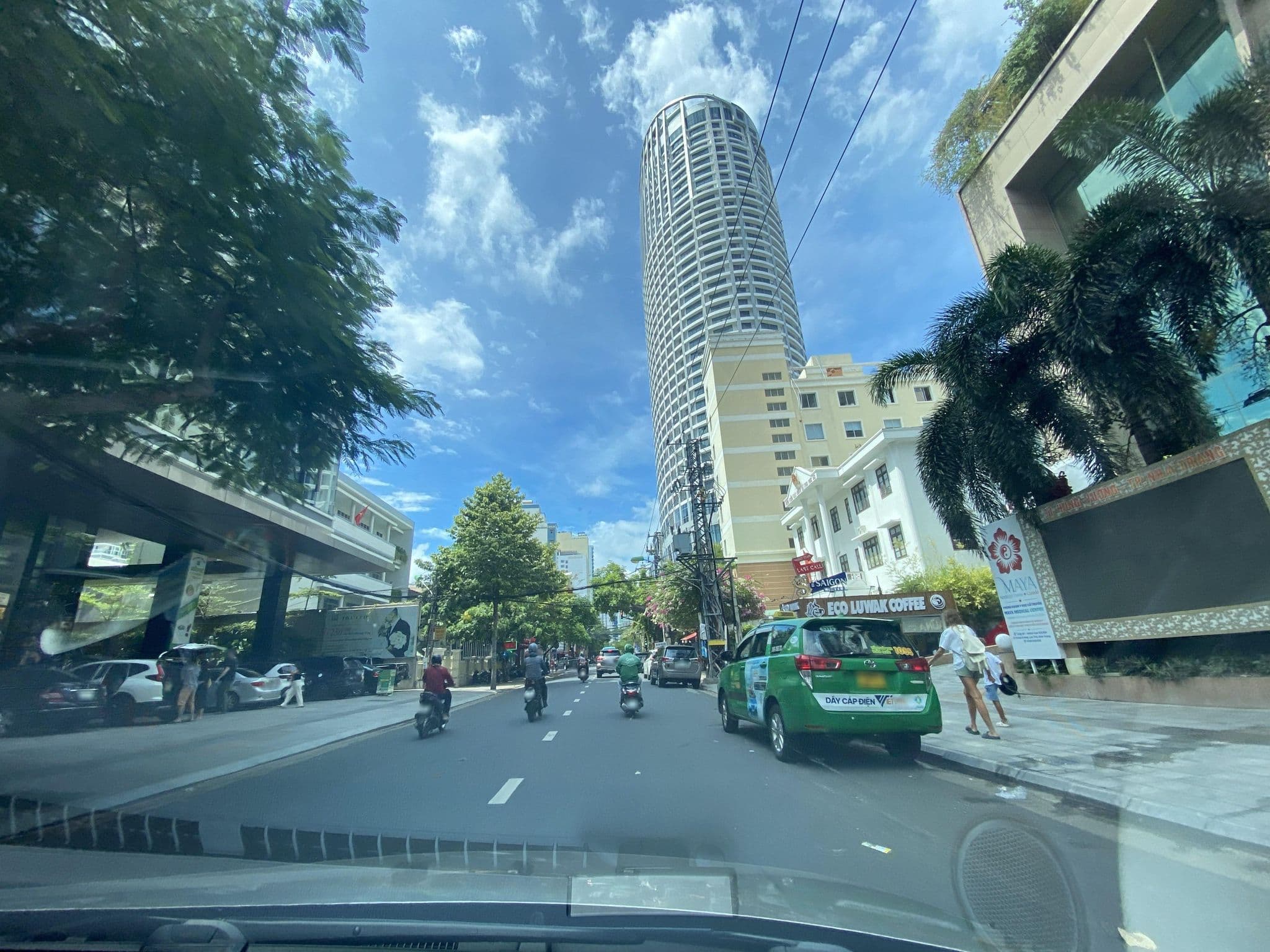 Street view near Nhatrang, Nha Trang — © DriveWithHoang (CC BY-SA · Mapillary)