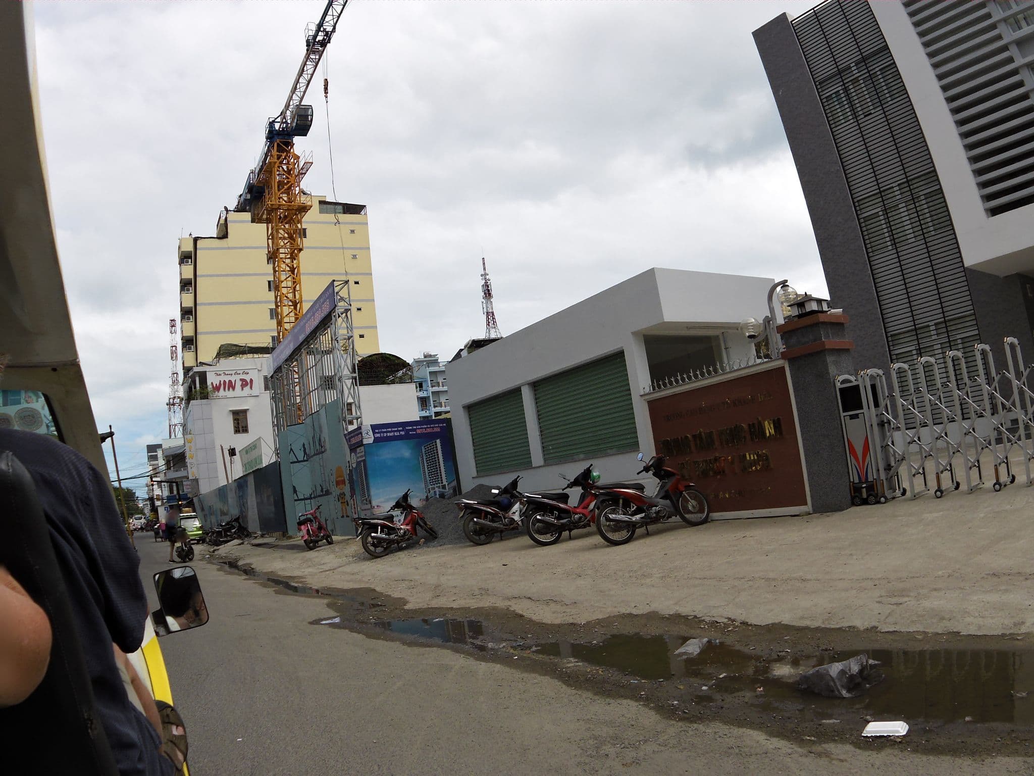 Street view near Truc Hung Hotel, Nha Trang — © skillsy (CC BY-SA · Mapillary)