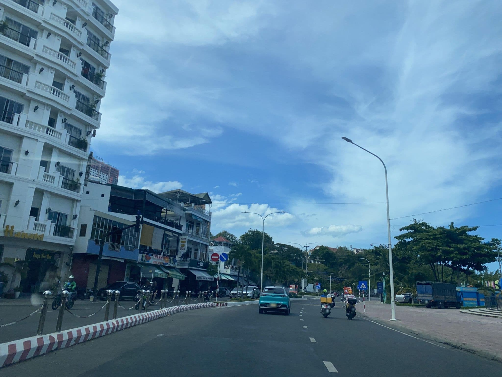 Street view near Spring Hotel, Nha Trang — © DriveWithHoang (CC BY-SA · Mapillary)