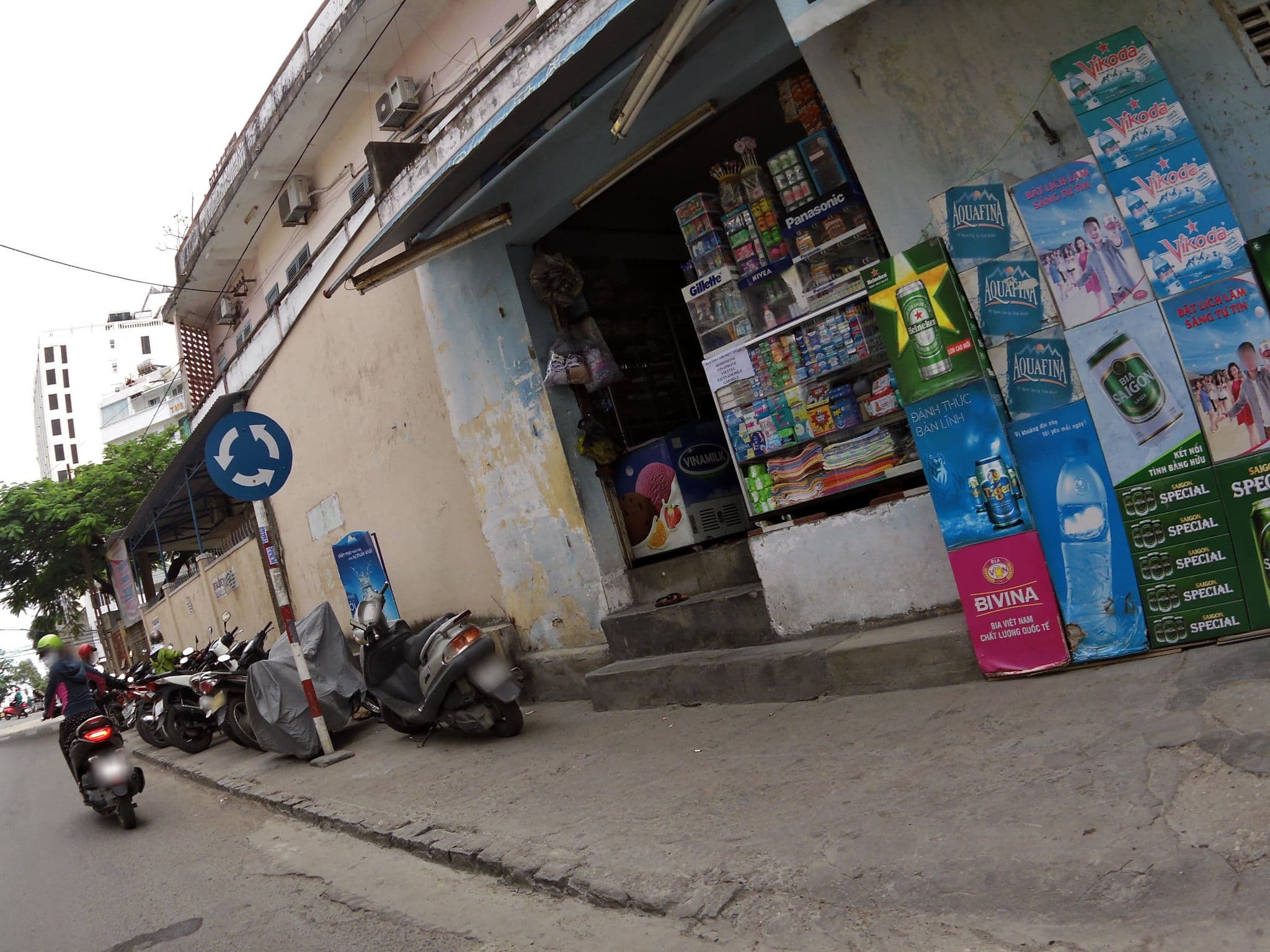 Street view near iBeach Centre Hotel, Nha Trang — © skillsy (CC BY-SA · Mapillary)