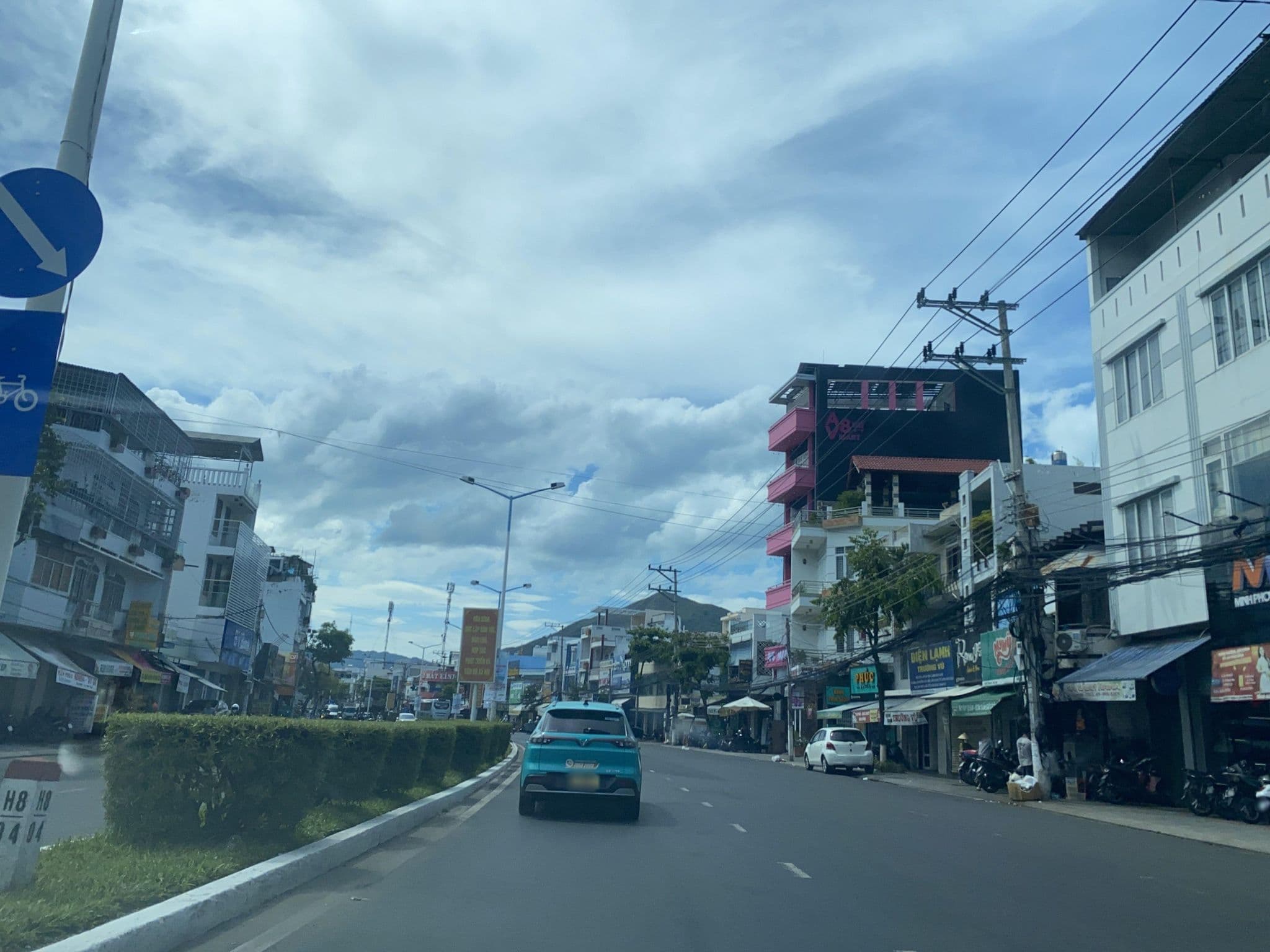 Street view near la paloma villa, Nha Trang — © DriveWithHoang (CC BY-SA · Mapillary)