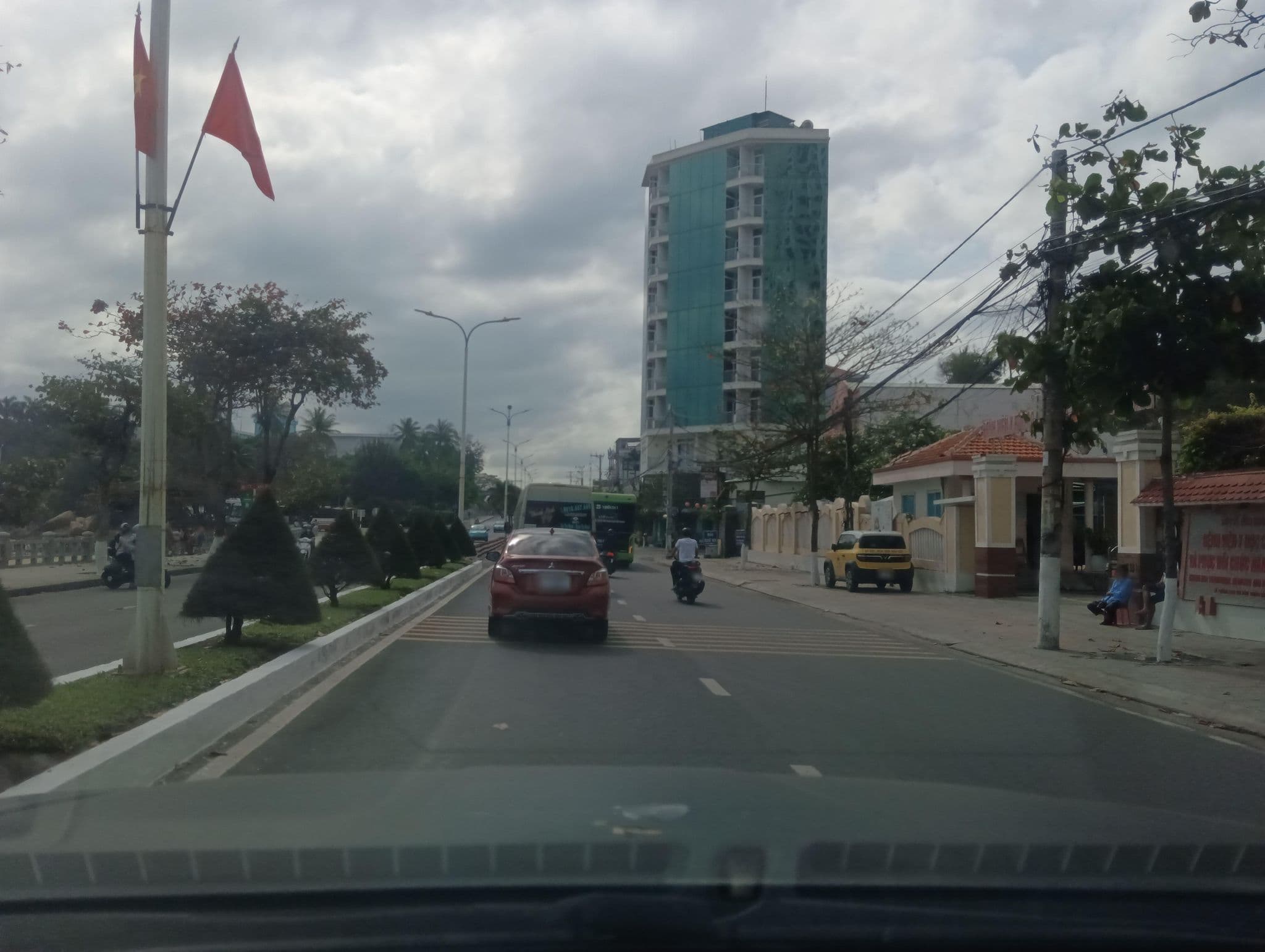 Street view near Vera’s House, Nha Trang — © builangbat (CC BY-SA · Mapillary)
