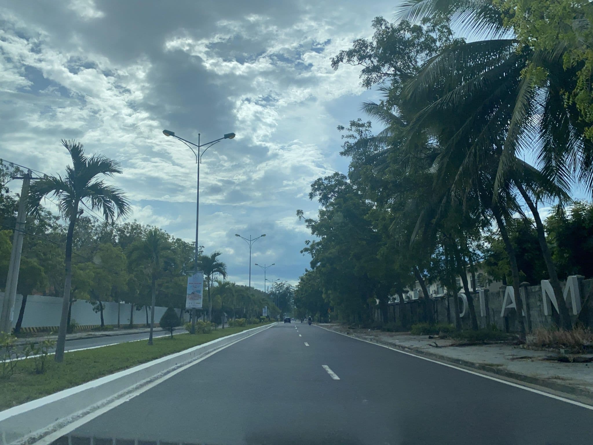 Street view near Номер 4303, Nha Trang — © DriveWithHoang (CC BY-SA · Mapillary)