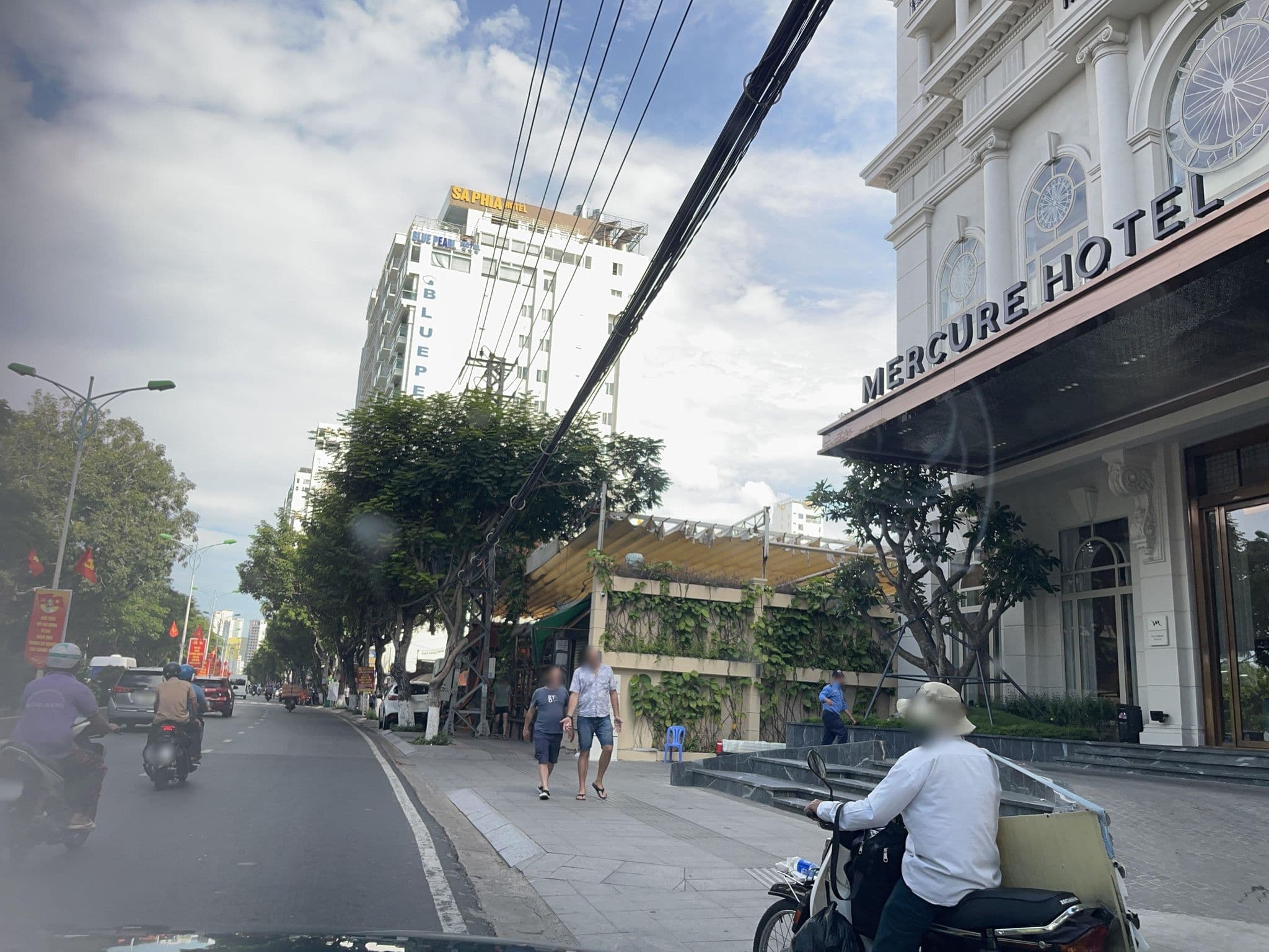 Street view near The Light Hotel & Resort Nha Trang, Nha Trang — © DriveWithHoang (CC BY-SA · Mapillary)