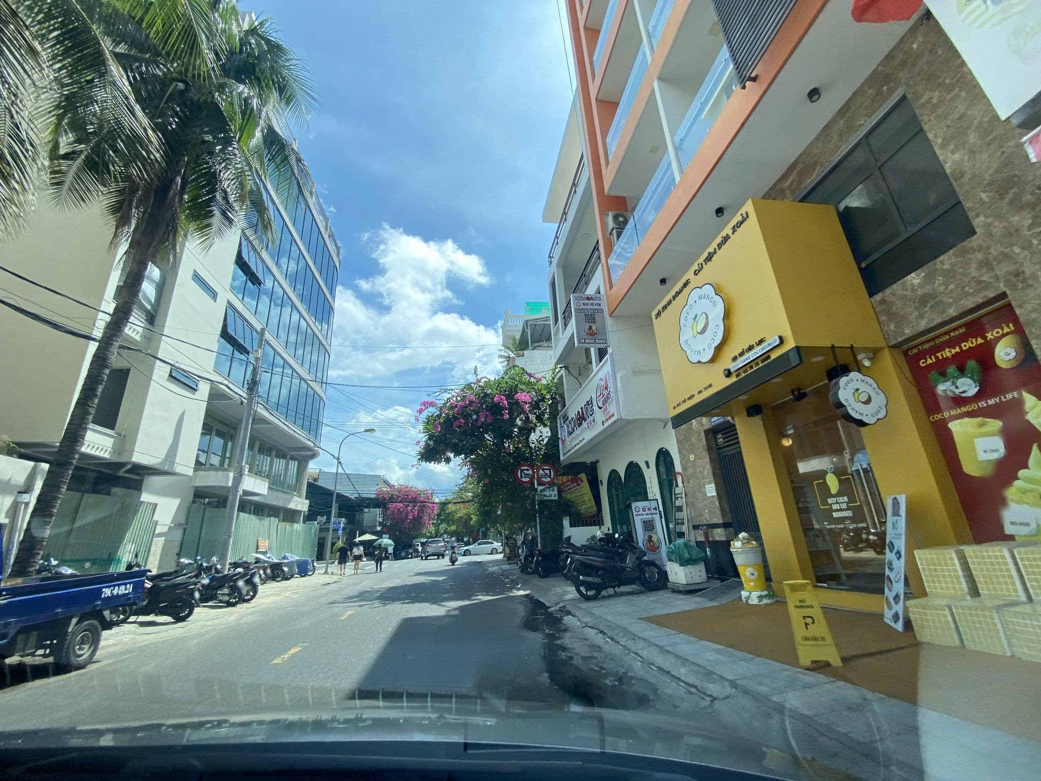 Street view near Orange Apartments, Nha Trang — © DriveWithHoang (CC BY-SA · Mapillary)