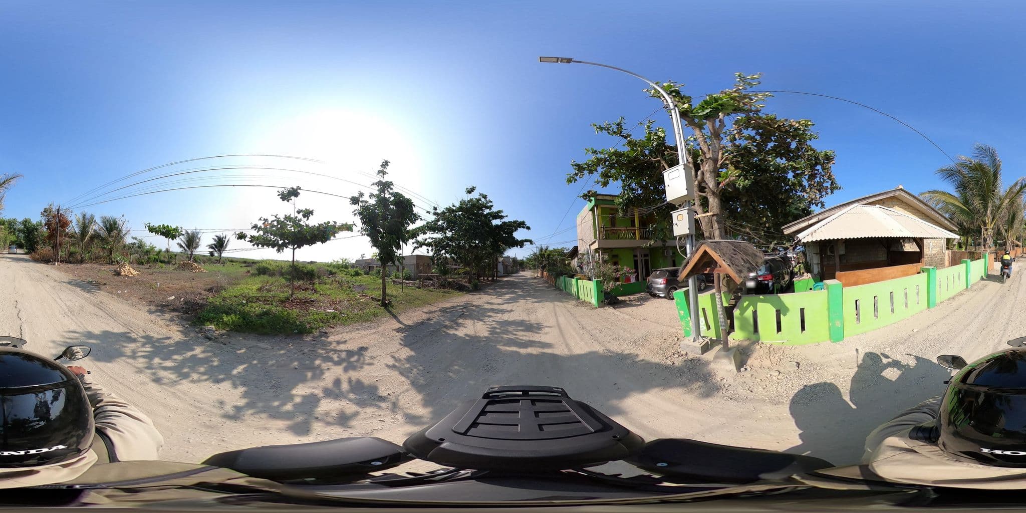 Street view near Villa Wong Edan, Pelabuhanratu — © Kaart_Local (CC BY-SA · Mapillary)
