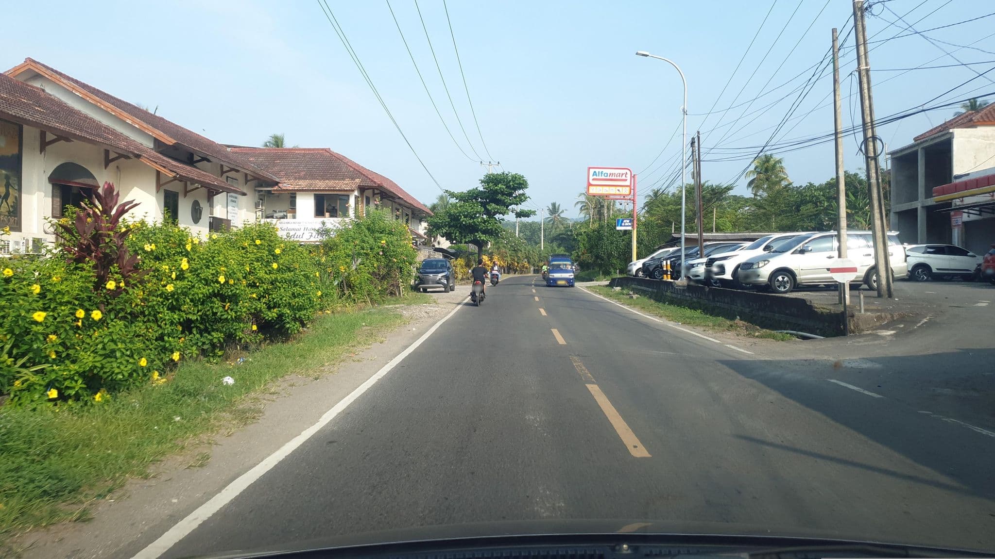 Street view near Villa & wisma MILA tepi pantai, Pelabuhanratu — © Kaart_Local (CC BY-SA · Mapillary)