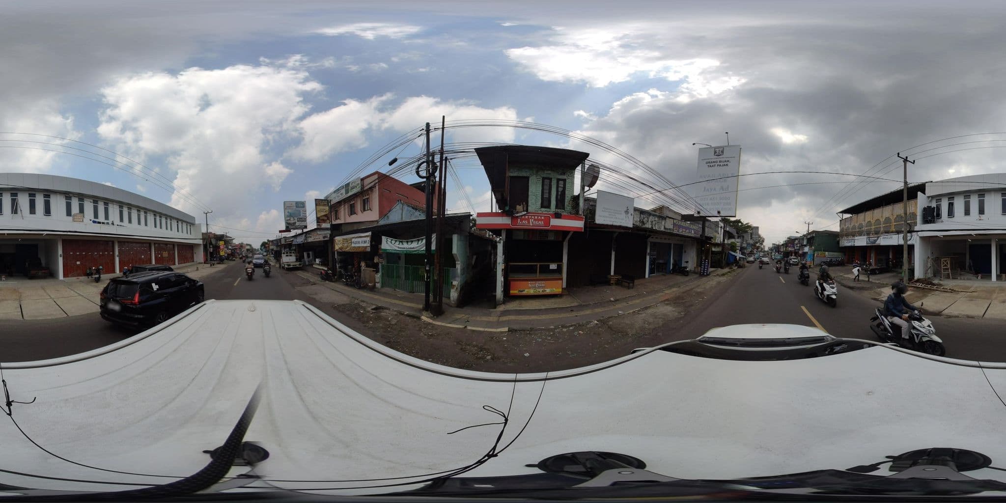 Street view near Penginapan Saung Geulis, Sukabumi — © danbjoseph (CC BY-SA · Mapillary)