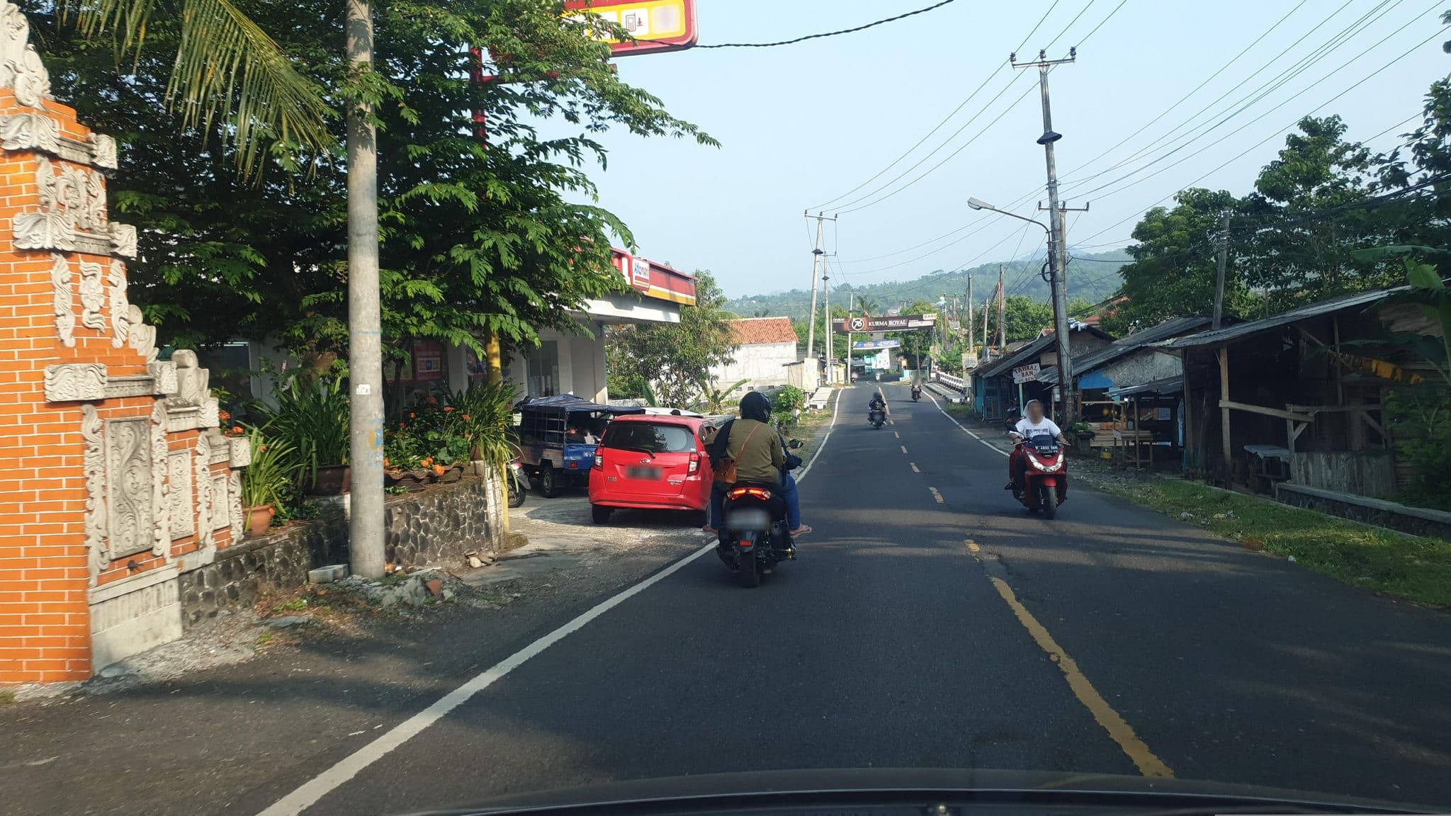 Street view near Desa Resort, Pelabuhanratu — © Kaart_Local (CC BY-SA · Mapillary)