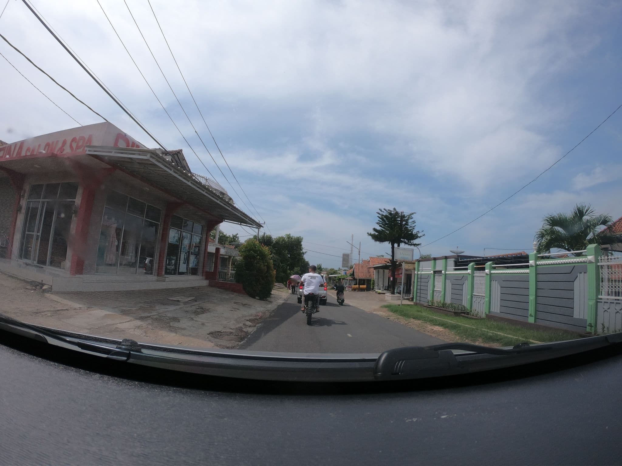 Street view near Pondok Mutiara Surade, Pelabuhanratu — © azwar19 (CC BY-SA · Mapillary)