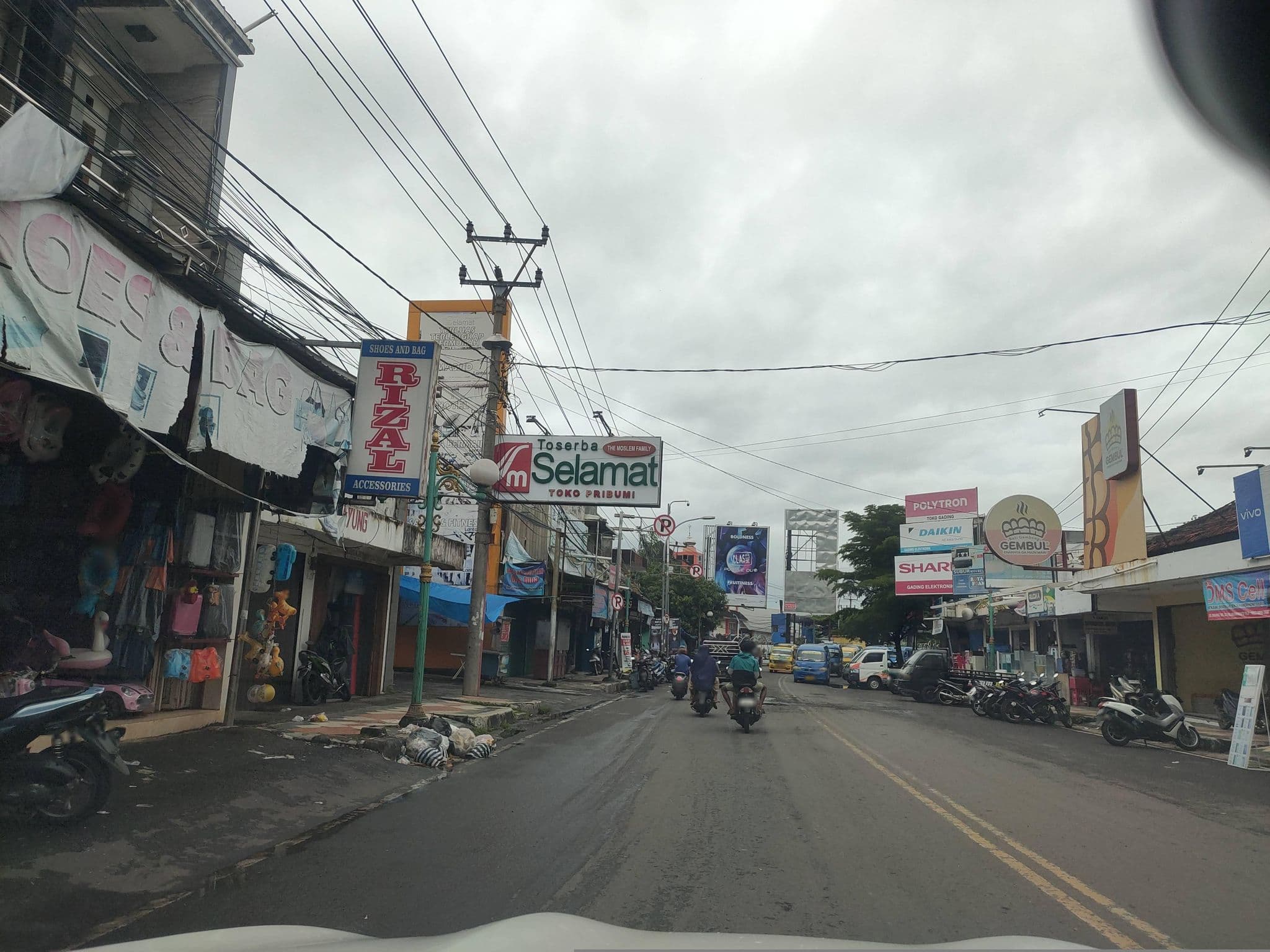 Street view near Padi-Padi Resort, Pelabuhanratu — © Kaart_Local (CC BY-SA · Mapillary)